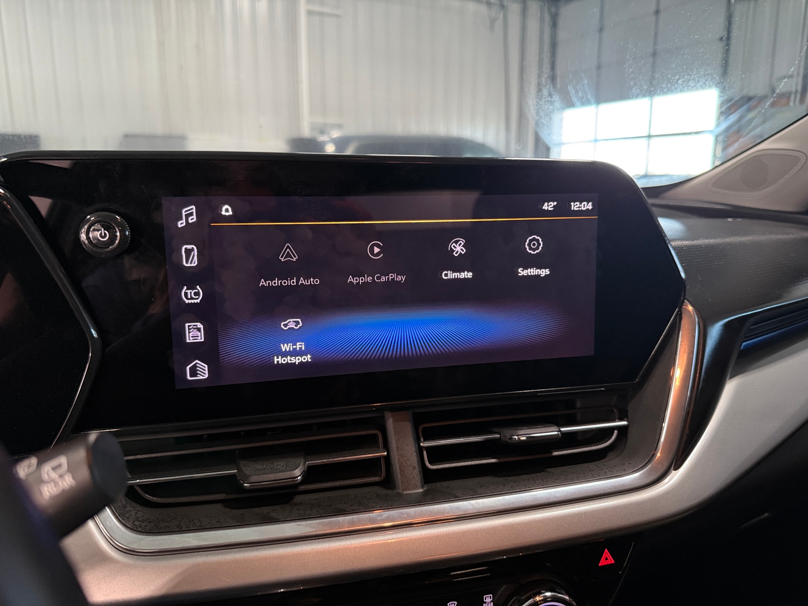 Thumbnail: 2025 Chevrolet Trax - 4