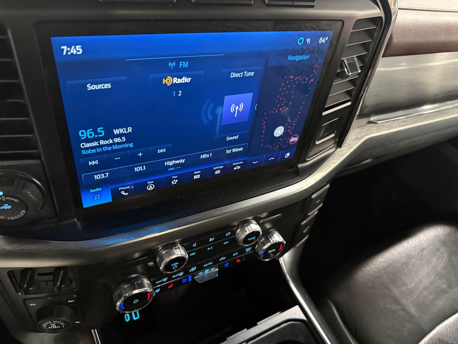 Thumbnail: 2022 Ford Econoline - 3