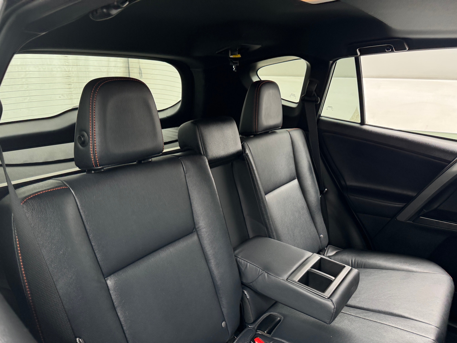 Thumbnail: 2016 Toyota RAV4 - 5