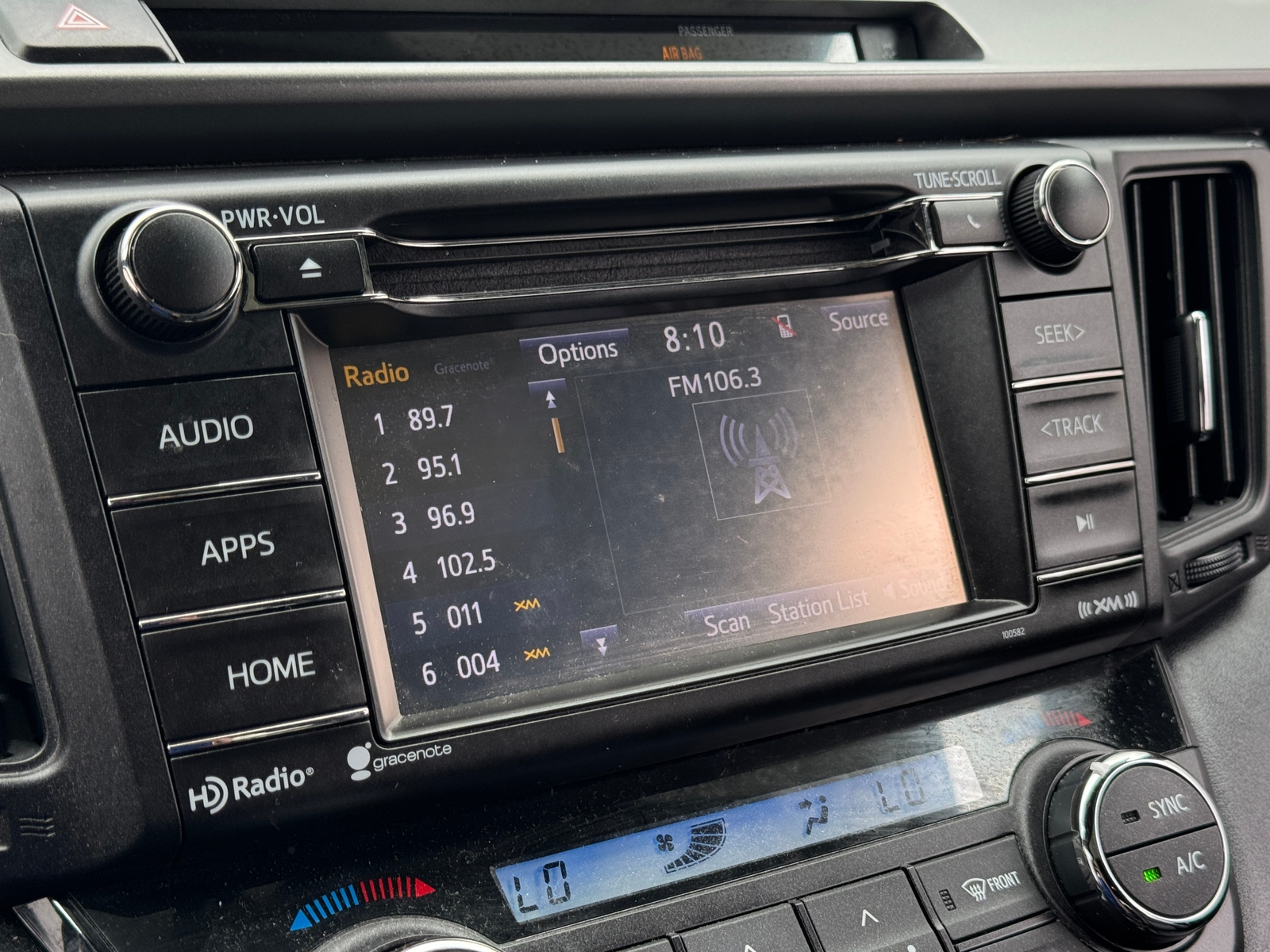 Thumbnail: 2016 Toyota RAV4 - 3