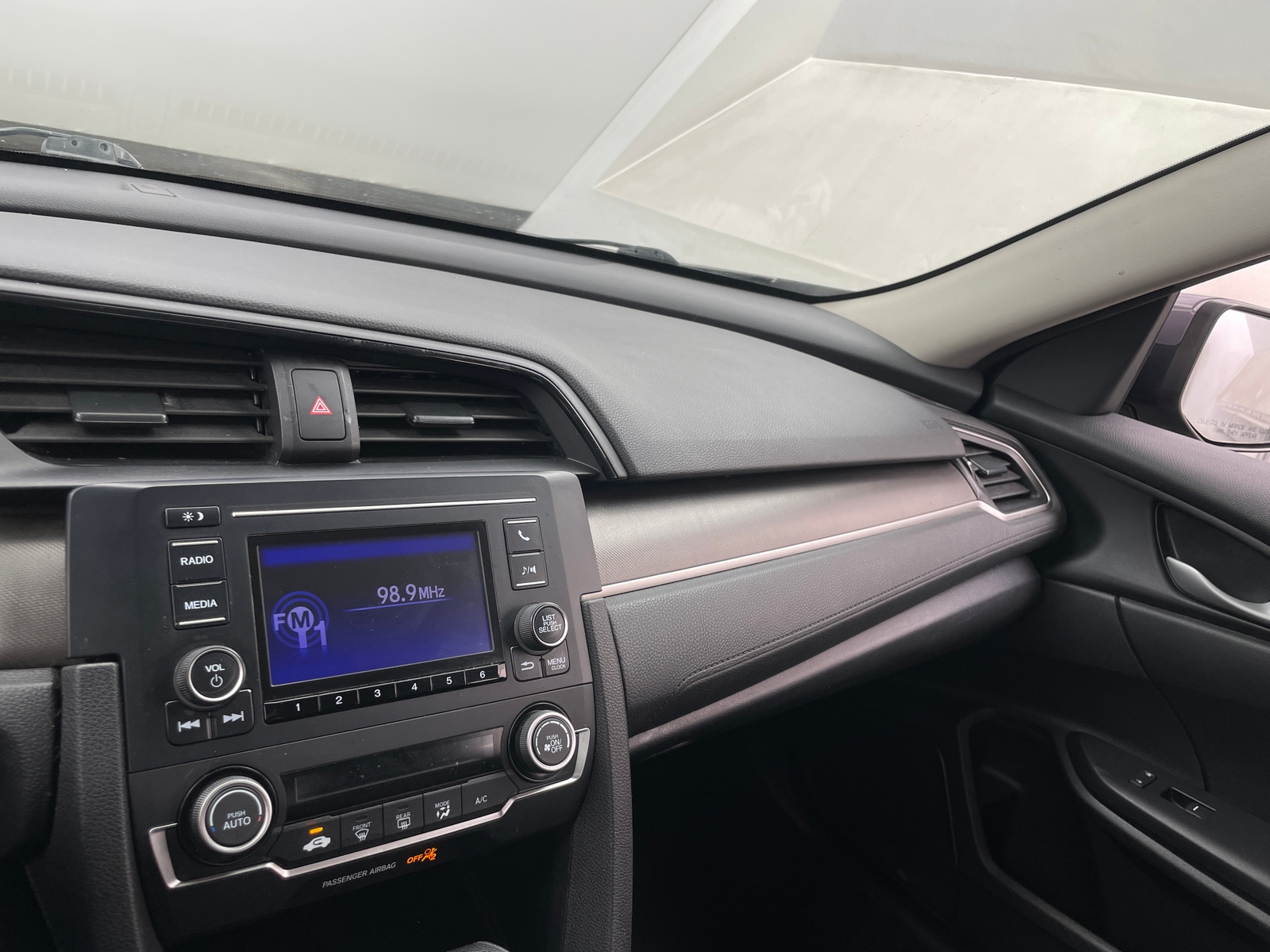Thumbnail: 2019 Honda Civic - 4