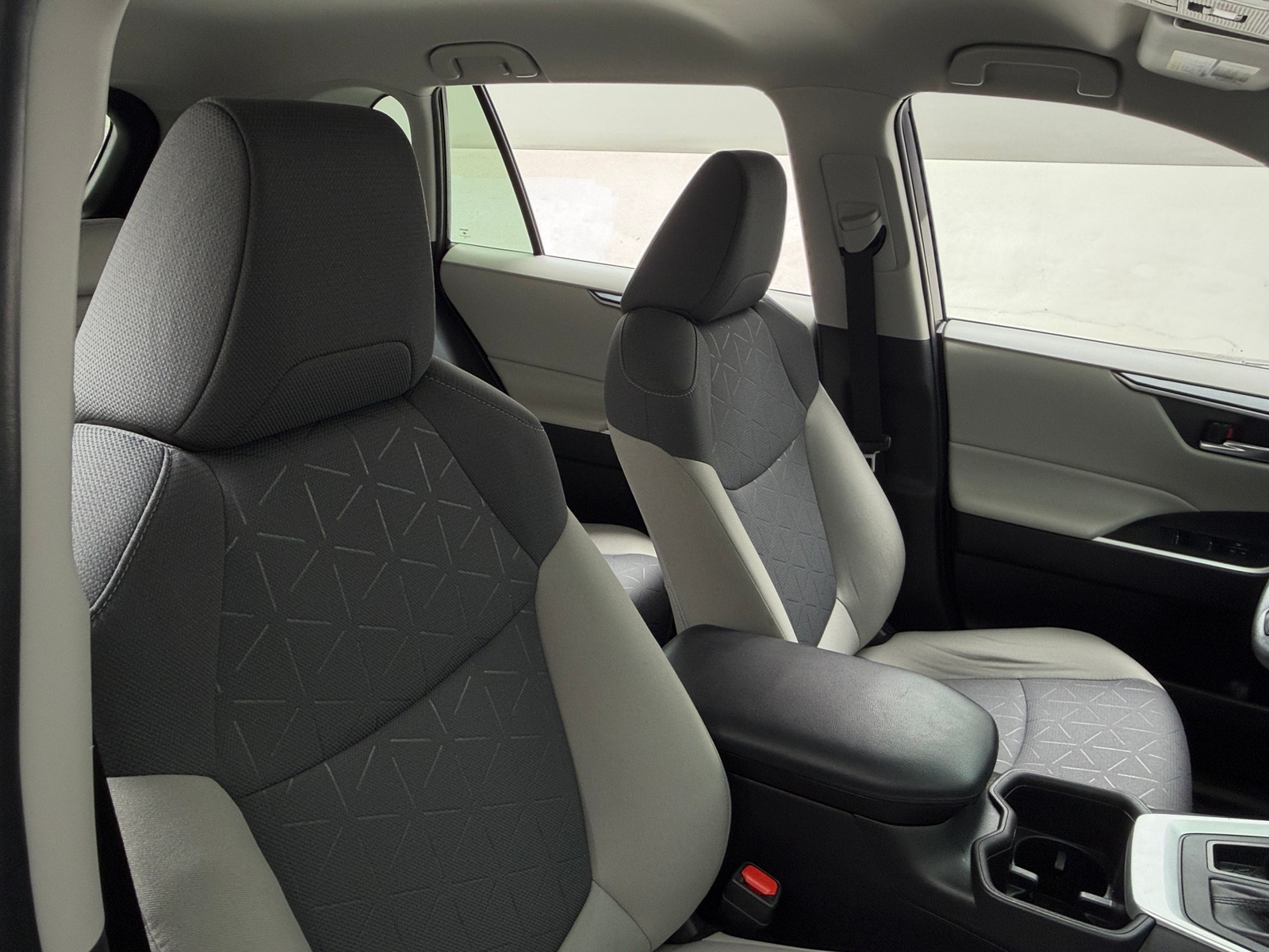 Thumbnail: 2022 Toyota RAV4 - 2