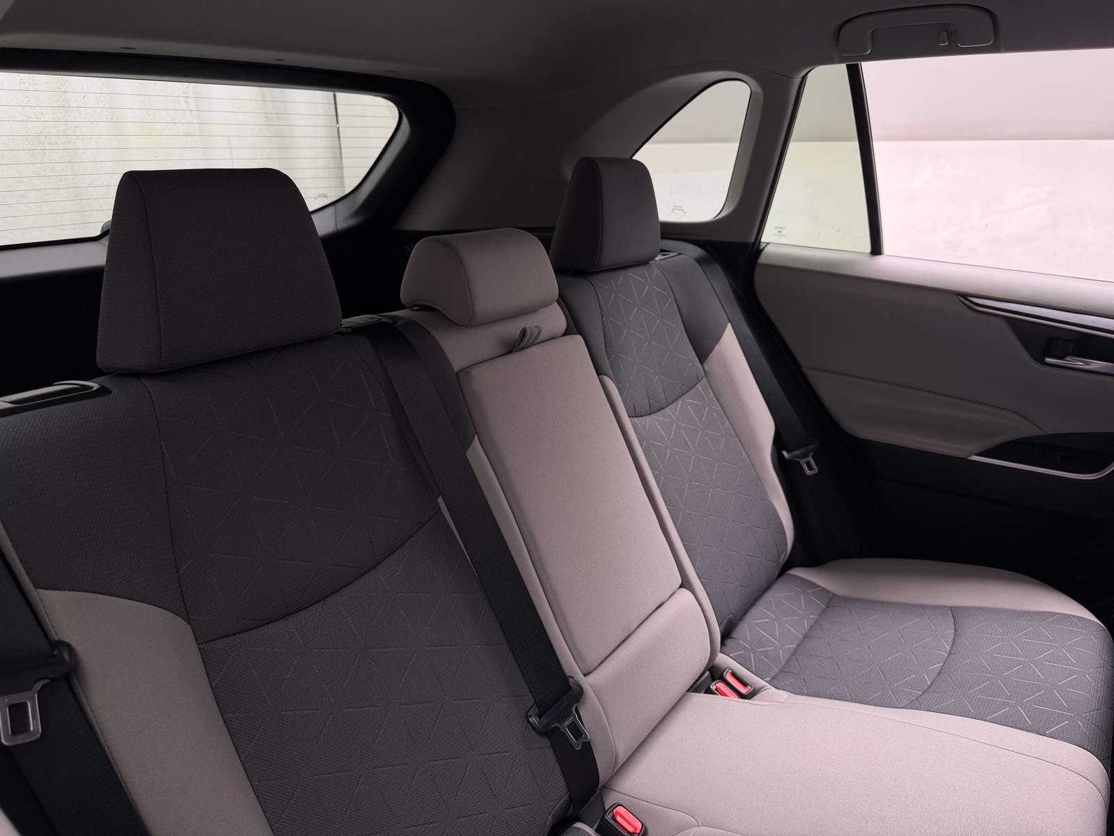Thumbnail: 2022 Toyota RAV4 - 6