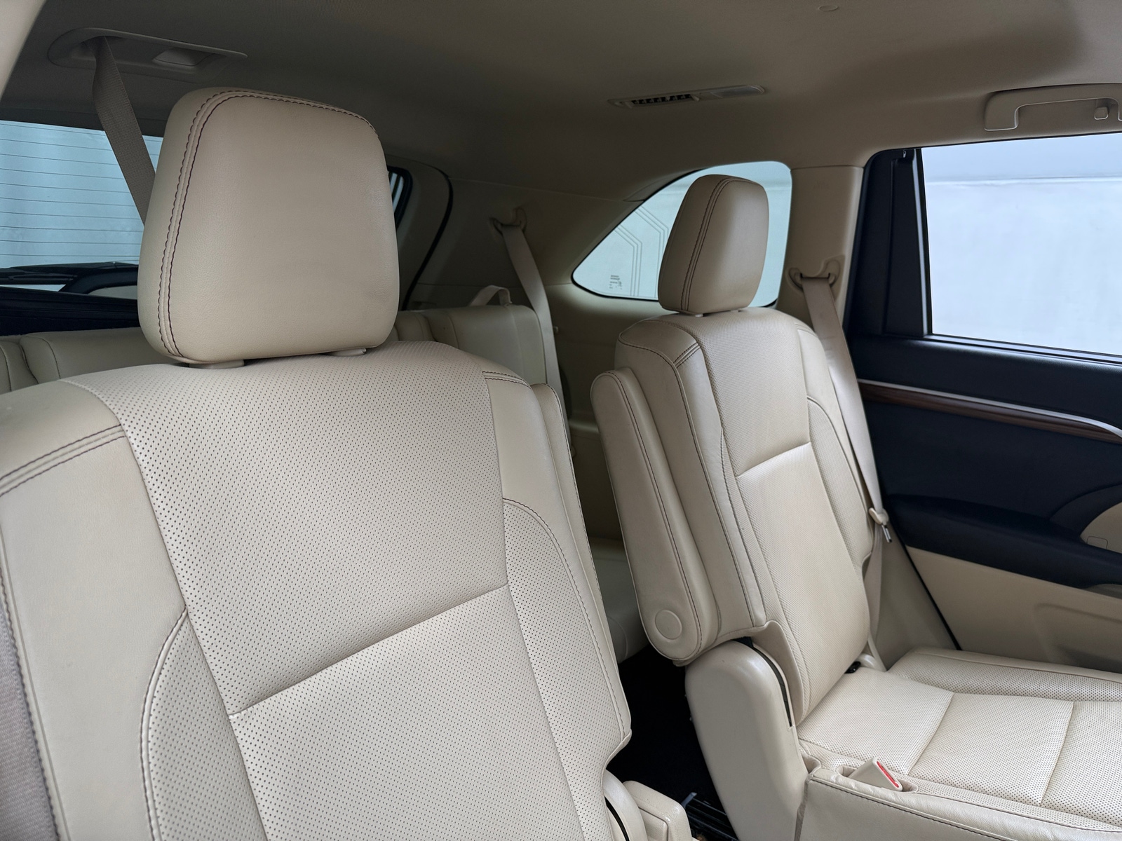Thumbnail: 2019 Toyota Highlander - 5