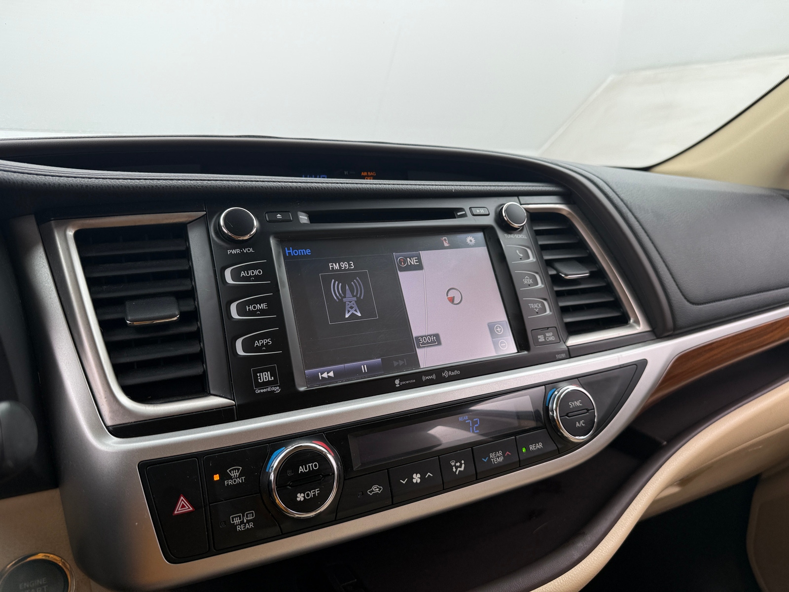Thumbnail: 2019 Toyota Highlander - 3