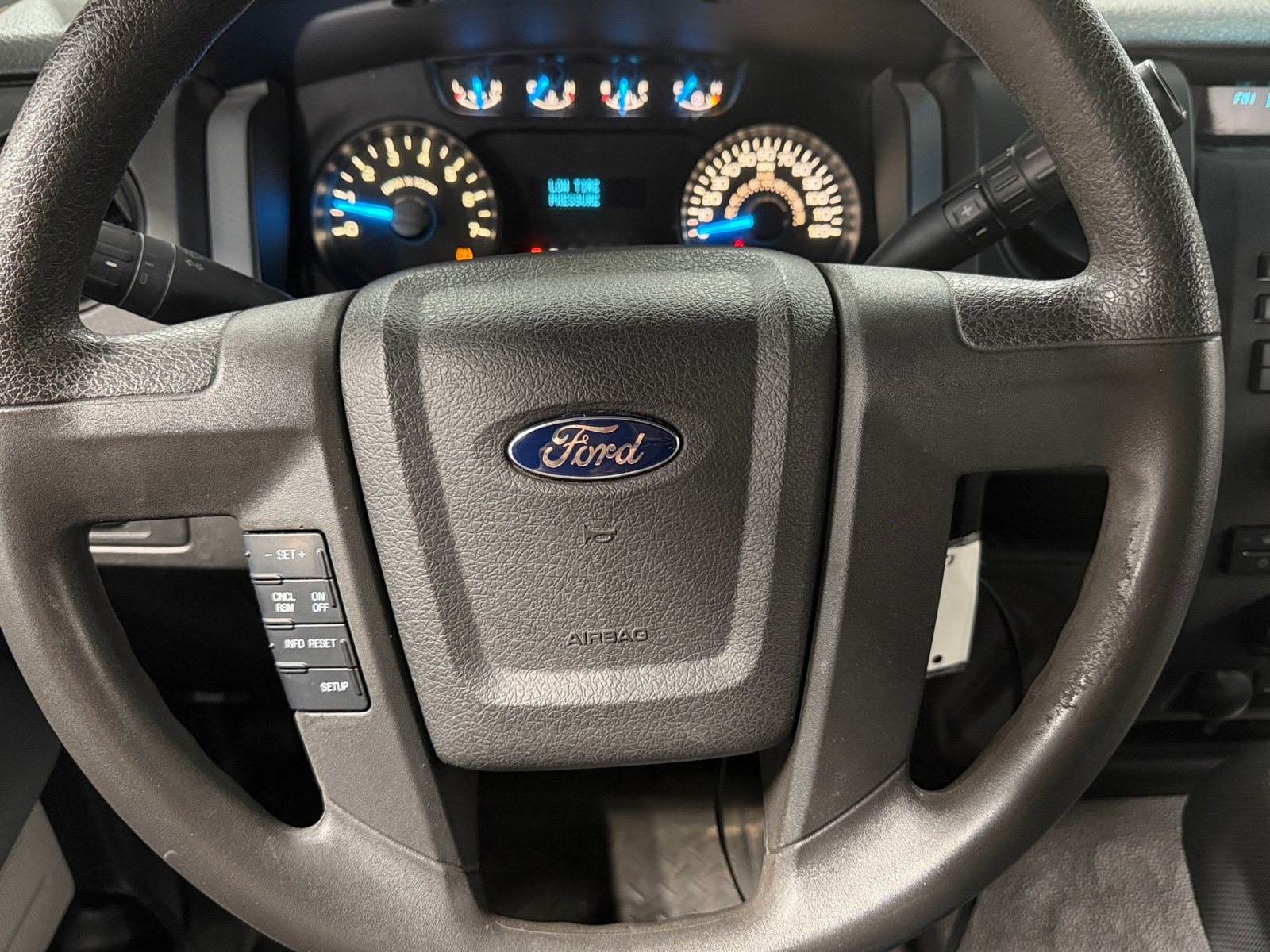 Thumbnail: 2014 Ford Econoline - 5