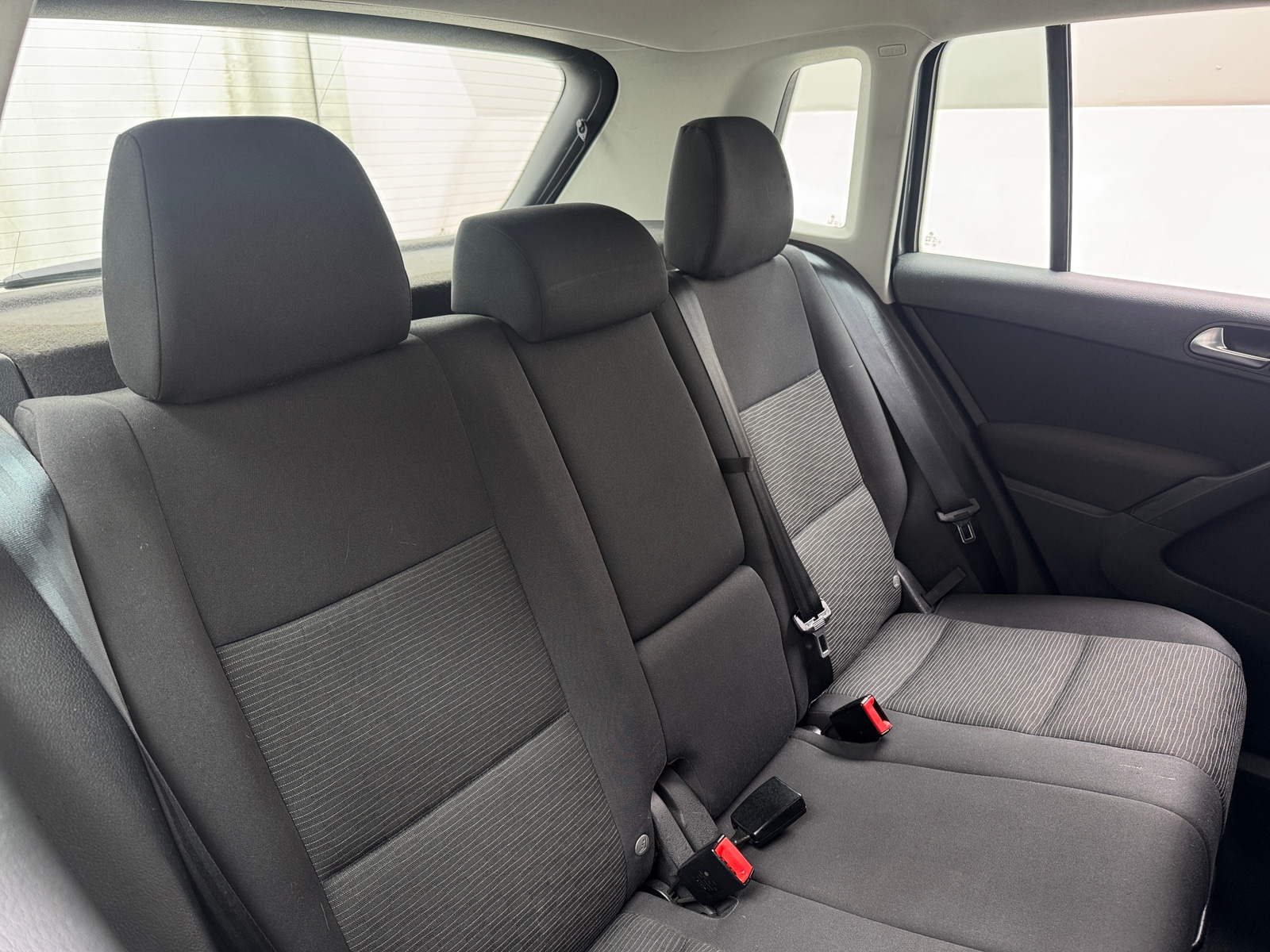 Thumbnail: 2015 Volkswagen Tiguan - 6