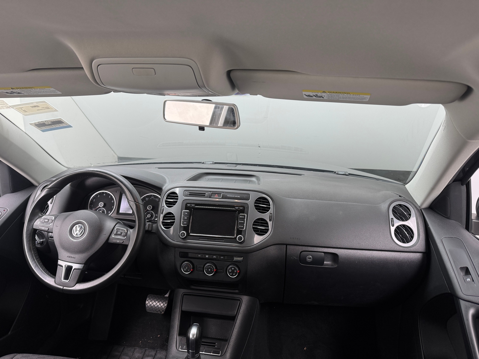 Thumbnail: 2015 Volkswagen Tiguan - 3