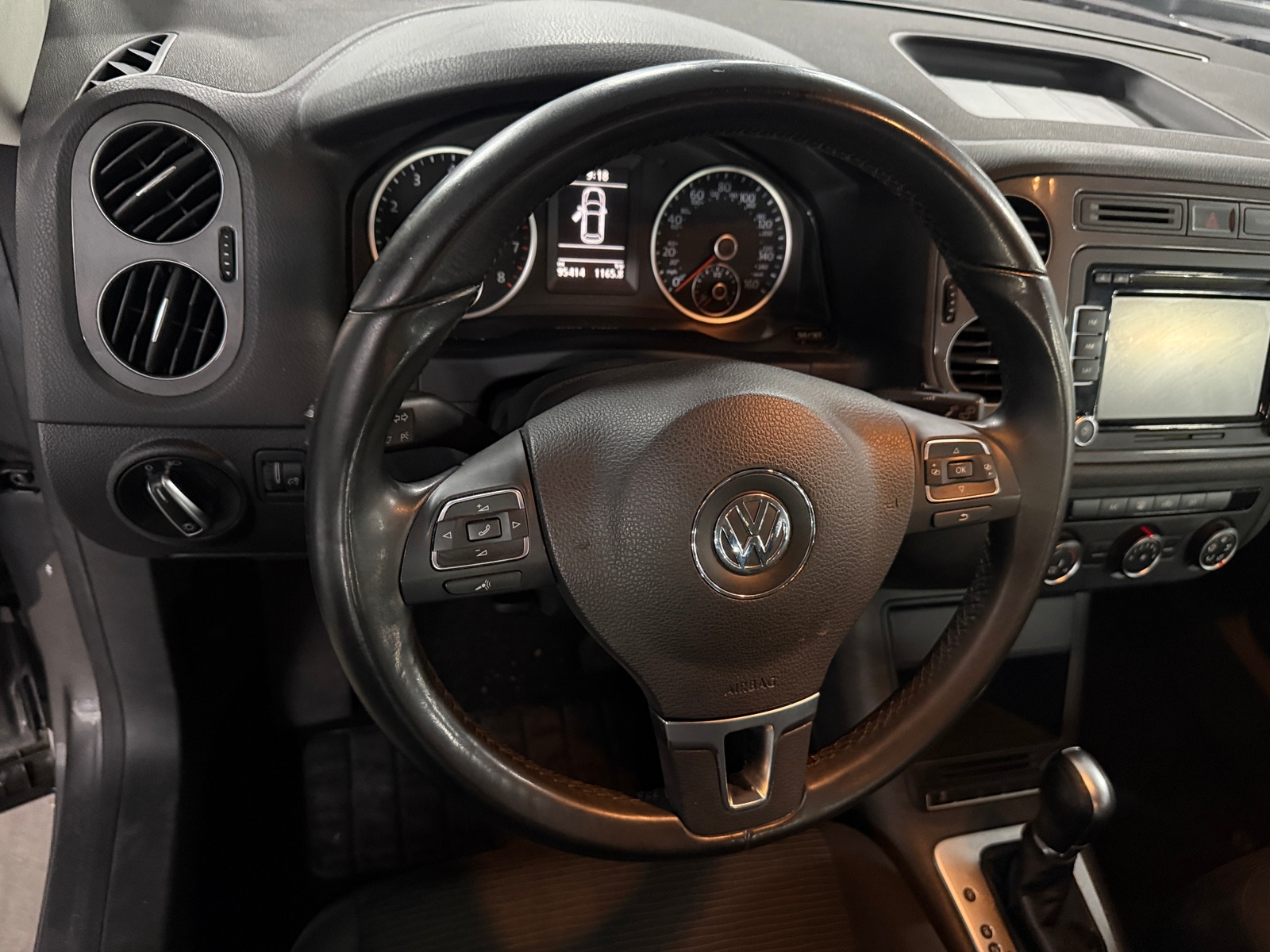 Thumbnail: 2015 Volkswagen Tiguan - 5