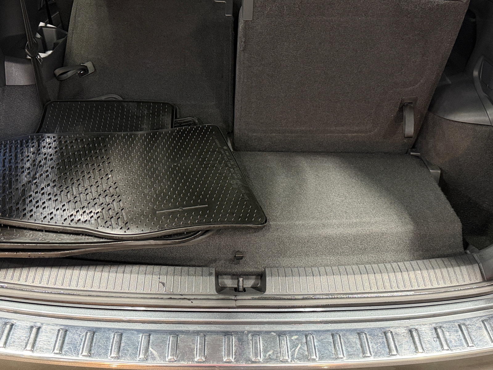 Thumbnail: 2022 Volkswagen Tiguan - 6