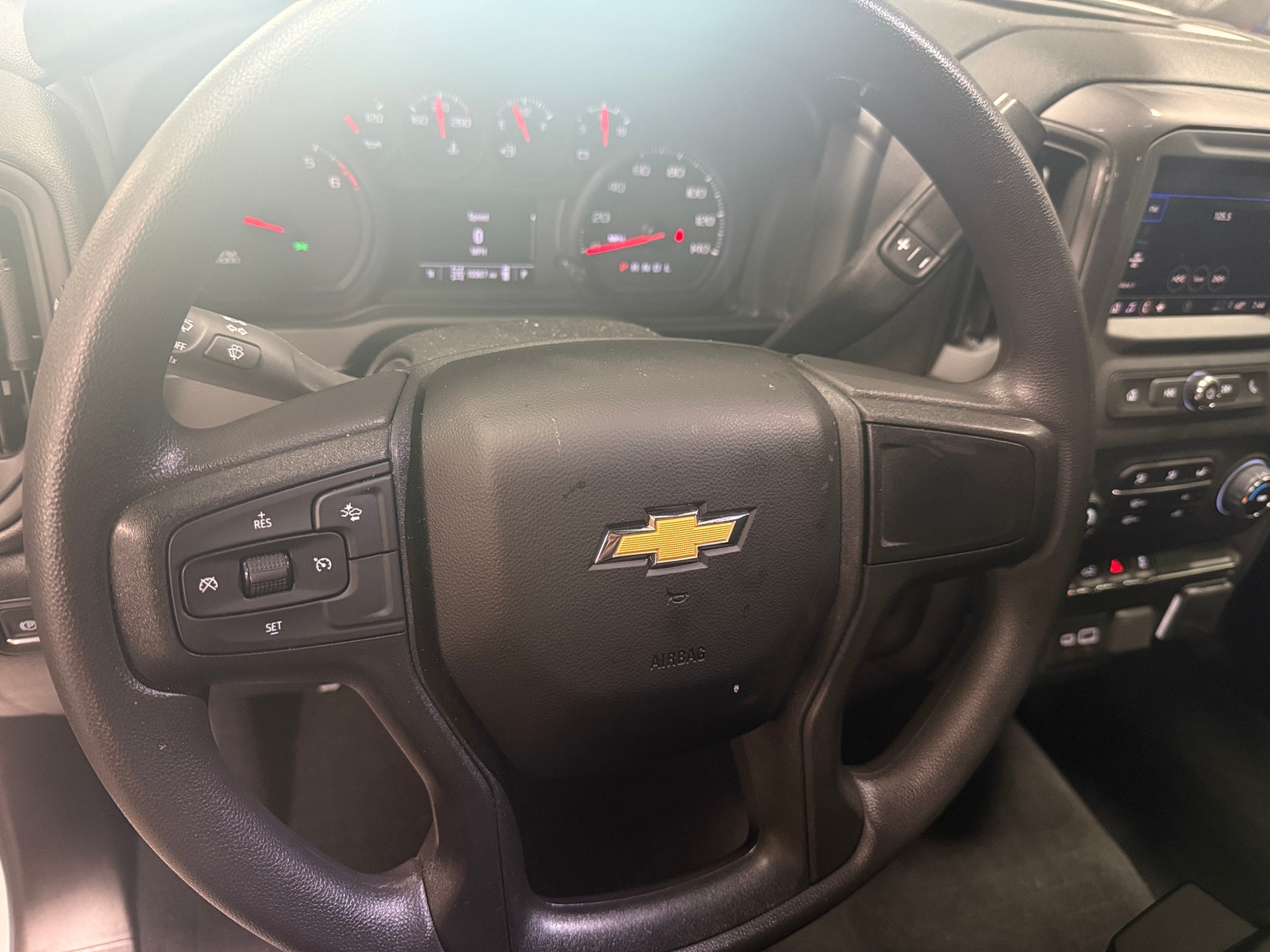 Thumbnail: 2025 Chevrolet Silverado 1500 - 5