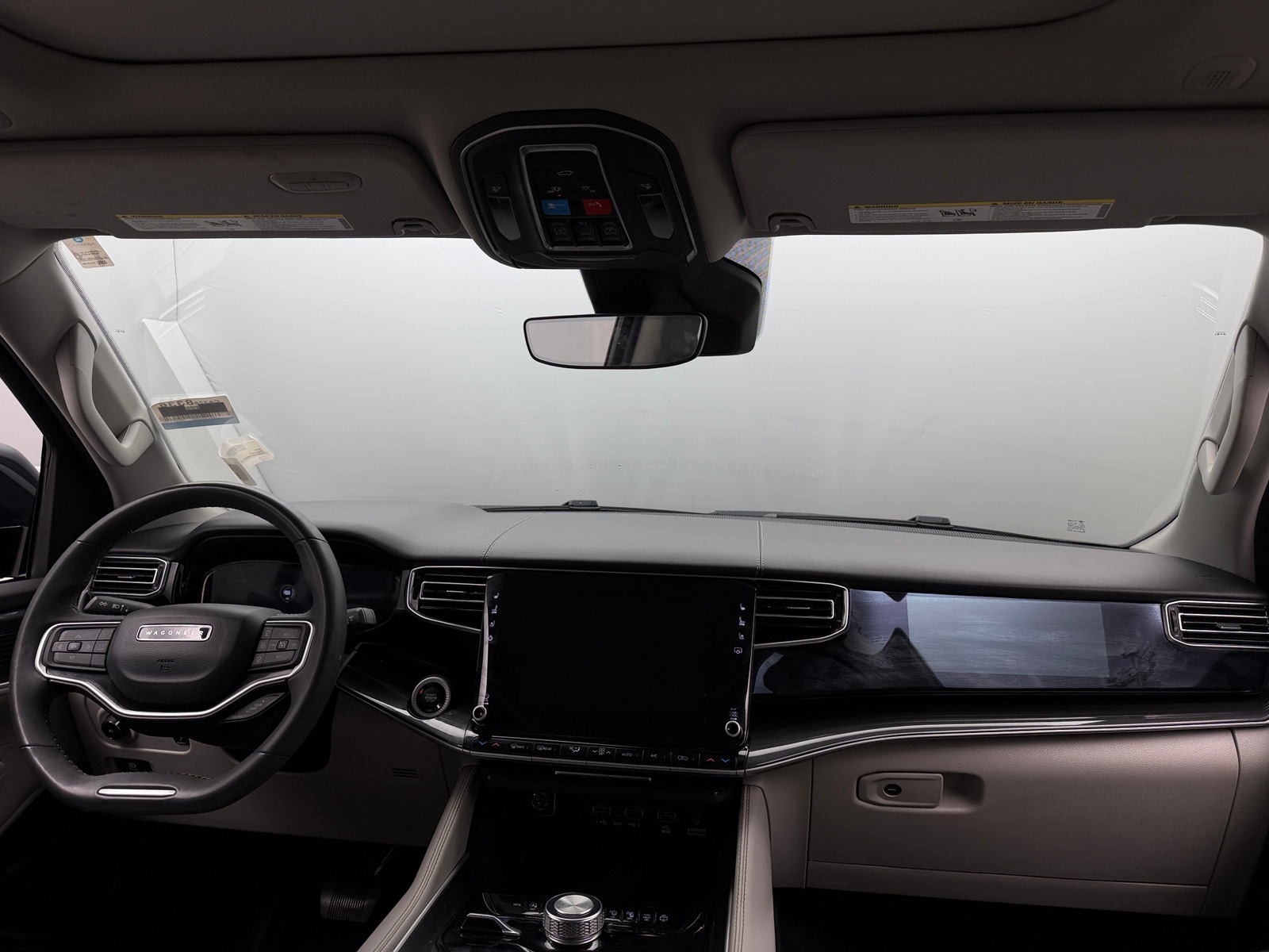 Thumbnail: 2022 Jeep Wagoneer - 2