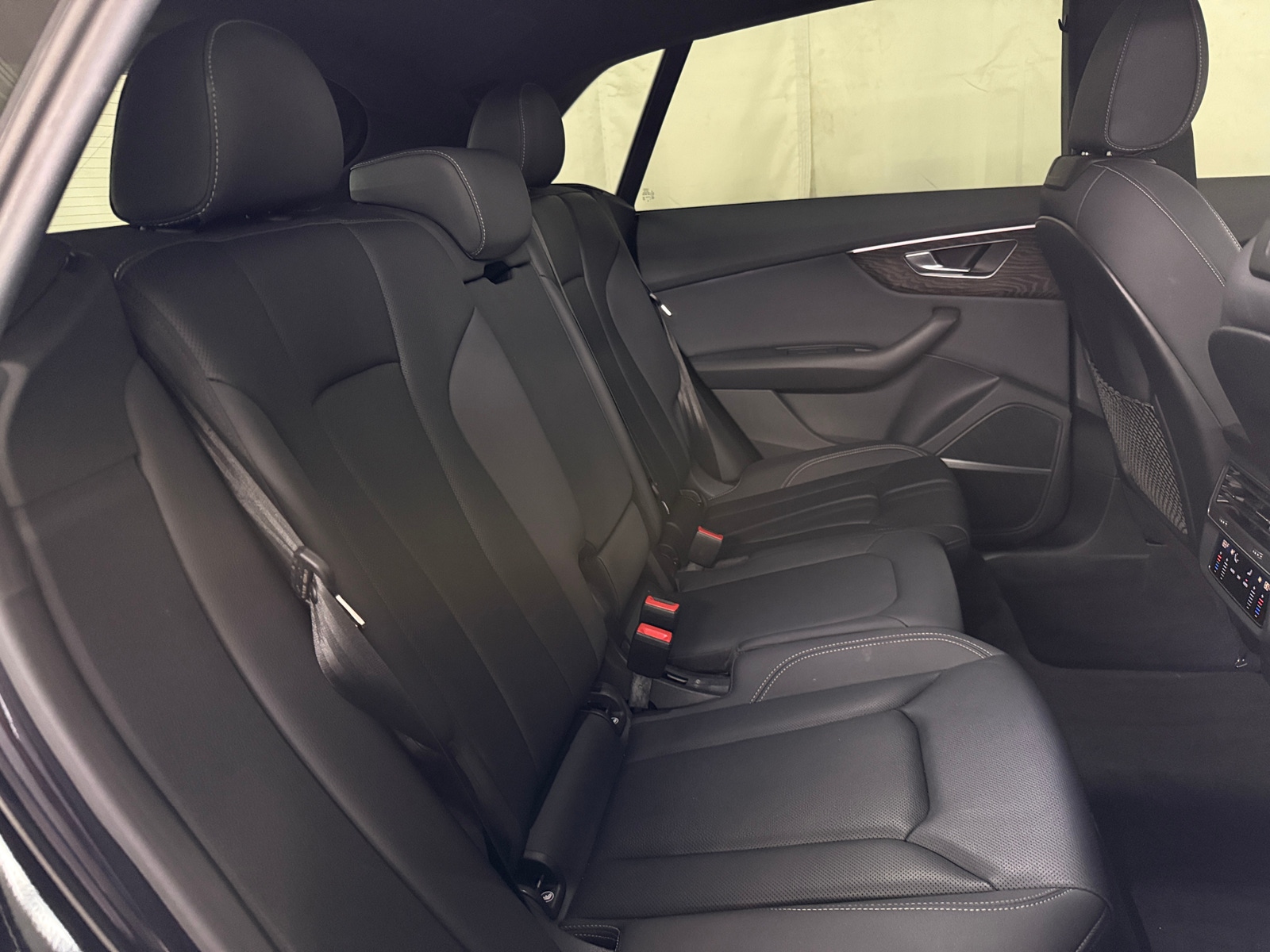 Thumbnail: 2021 Audi Q8 - 5
