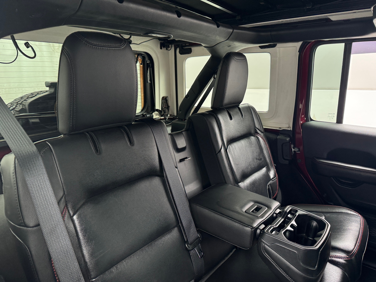 Thumbnail: 2021 Jeep Wrangler - 5
