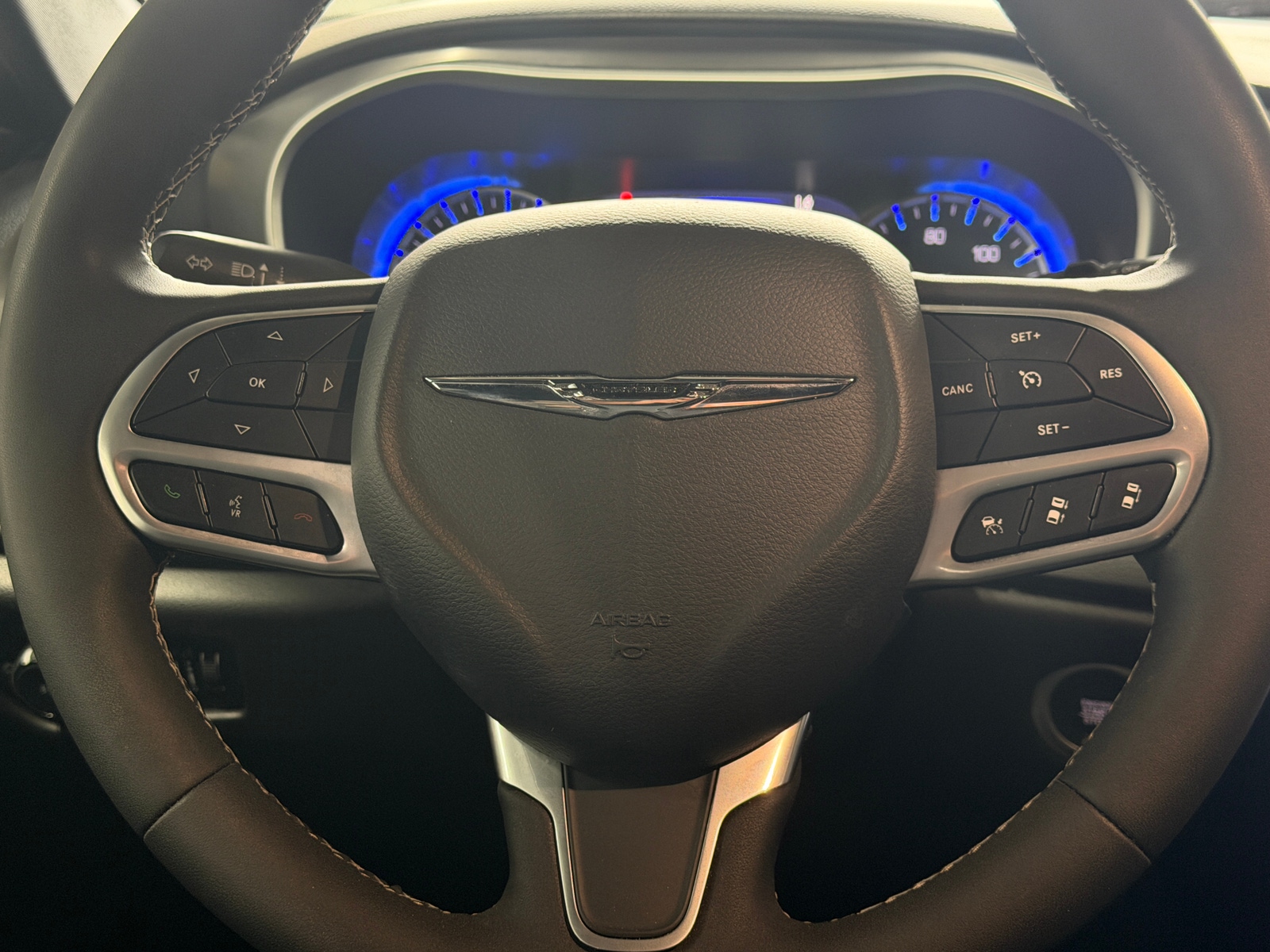 Thumbnail: 2025 Chrysler Pacifica - 4
