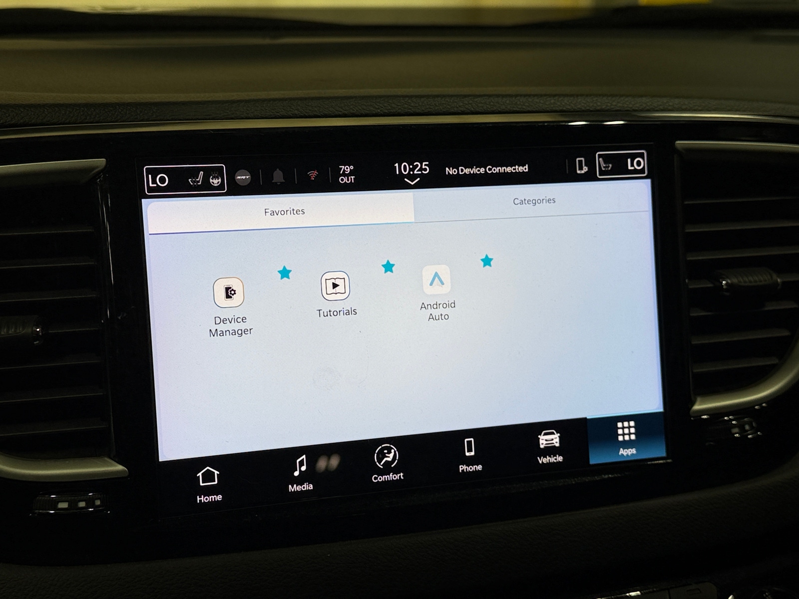 Thumbnail: 2025 Chrysler Pacifica - 3