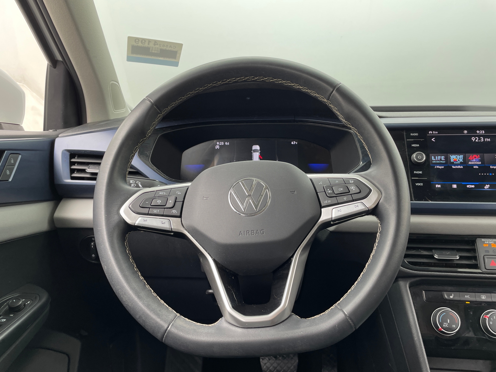 Thumbnail: 2023 Volkswagen Taos - 4