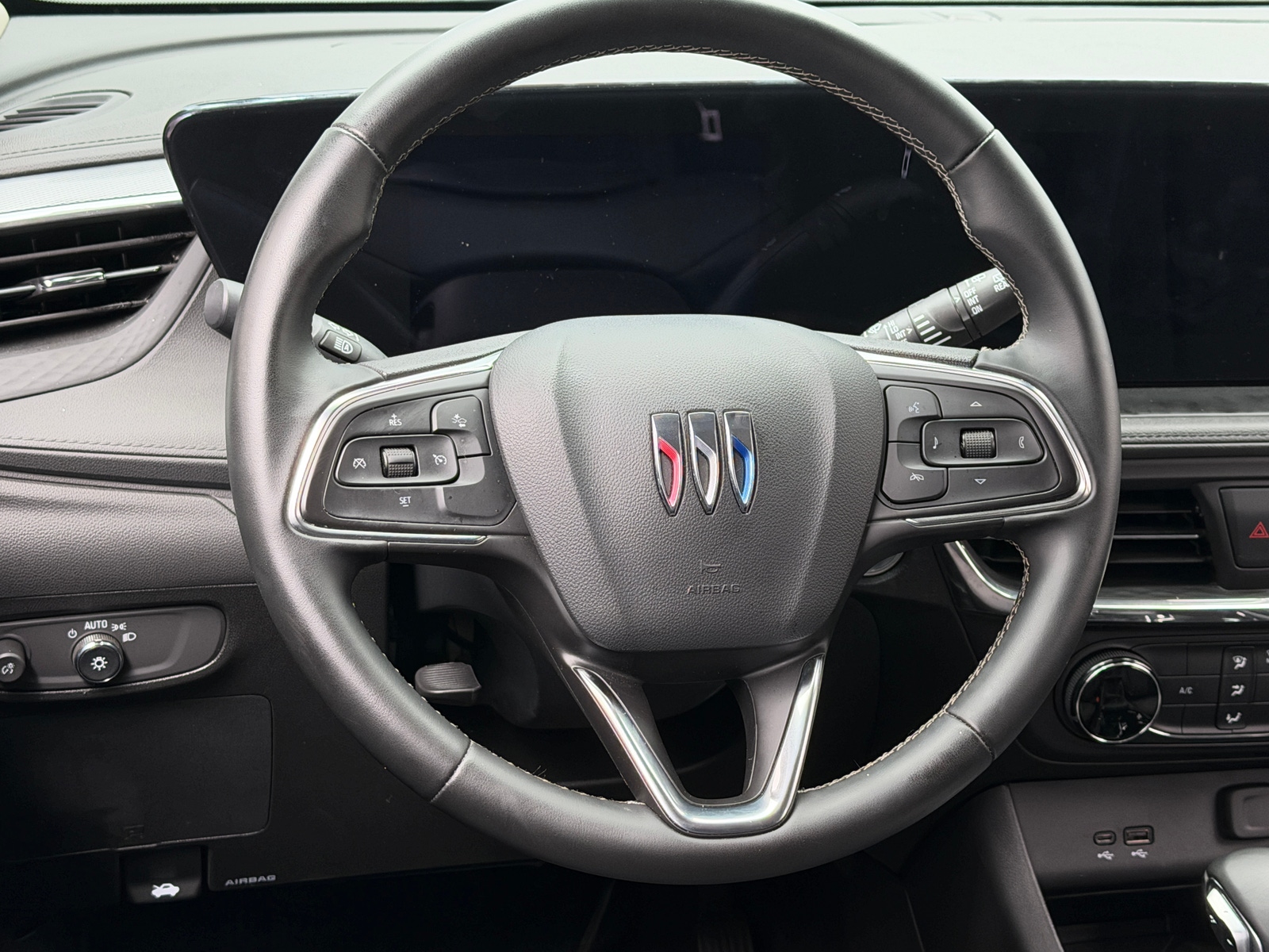 Thumbnail: 2025 Buick Encore GX - 4