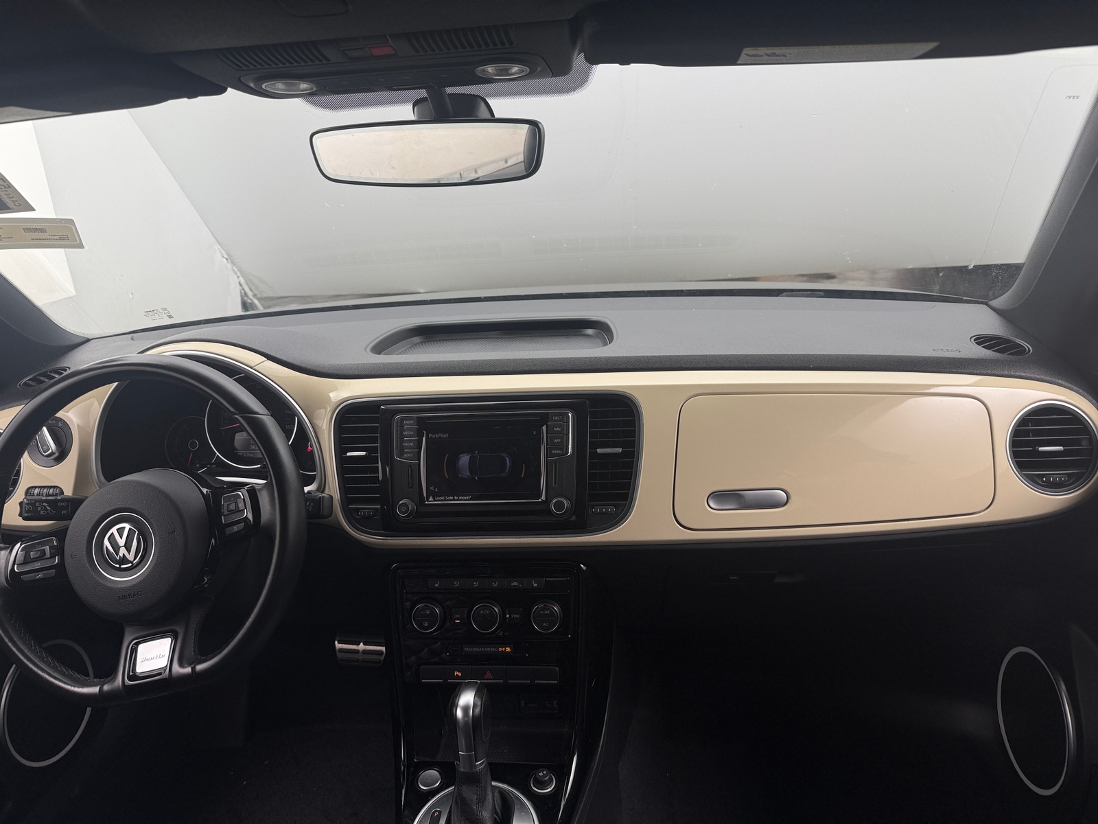 Thumbnail: 2019 Volkswagen Beetle - 2
