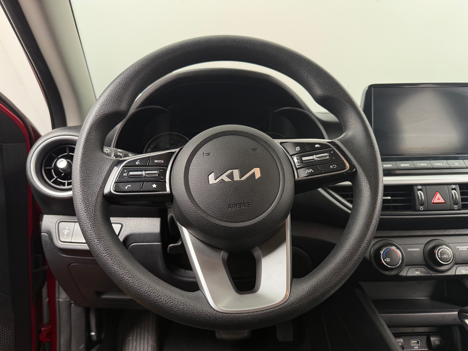 Thumbnail: 2024 Kia Forte - 5