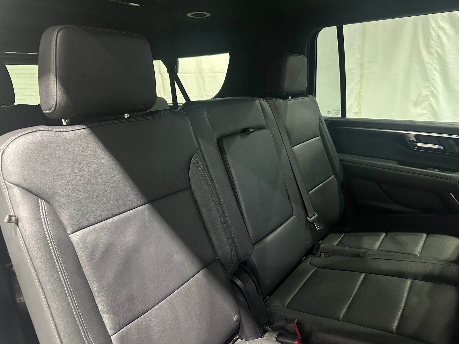 Thumbnail: 2025 Chevrolet Suburban - 5
