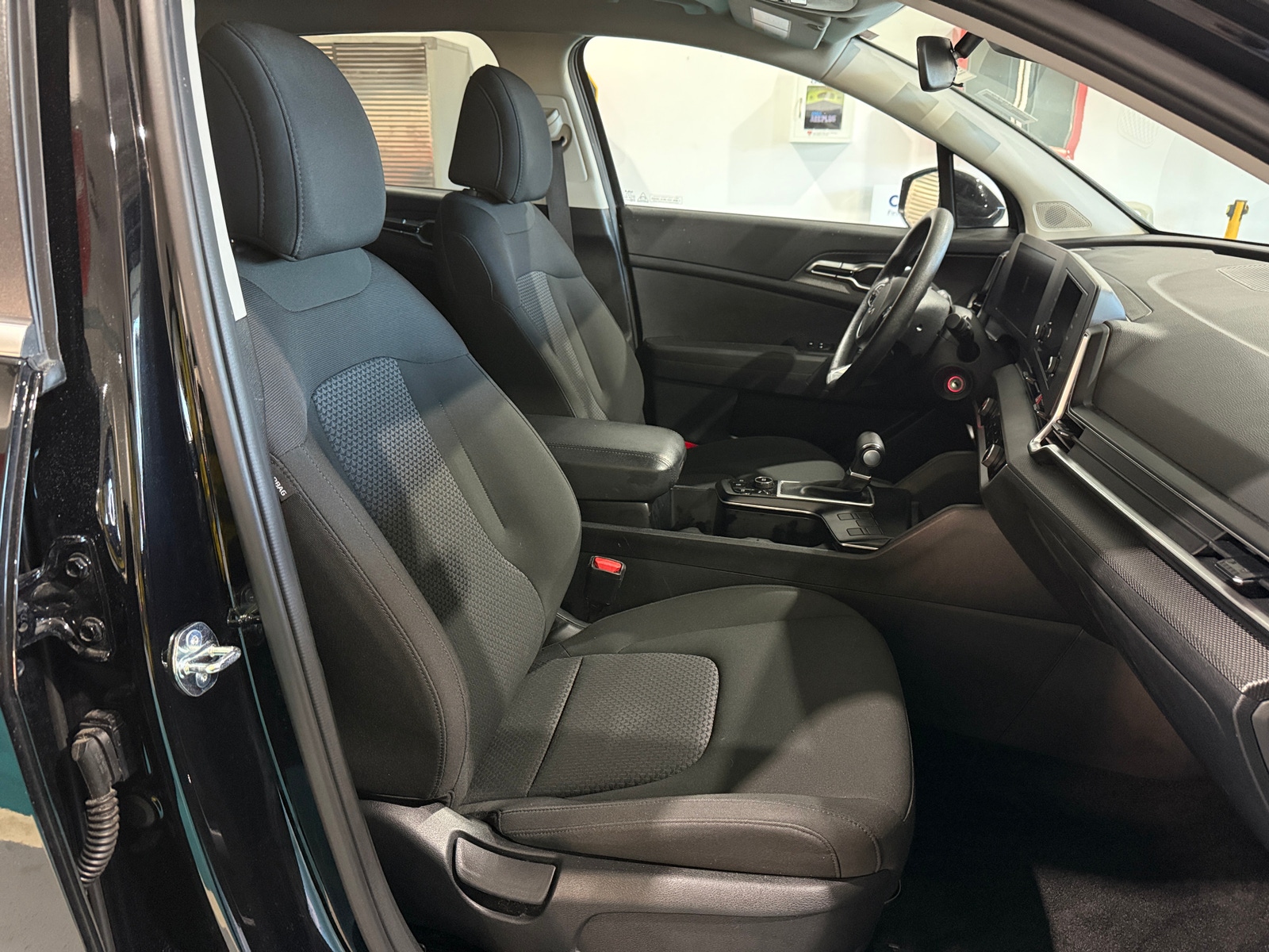 Thumbnail: 2025 Kia Sportage - 2