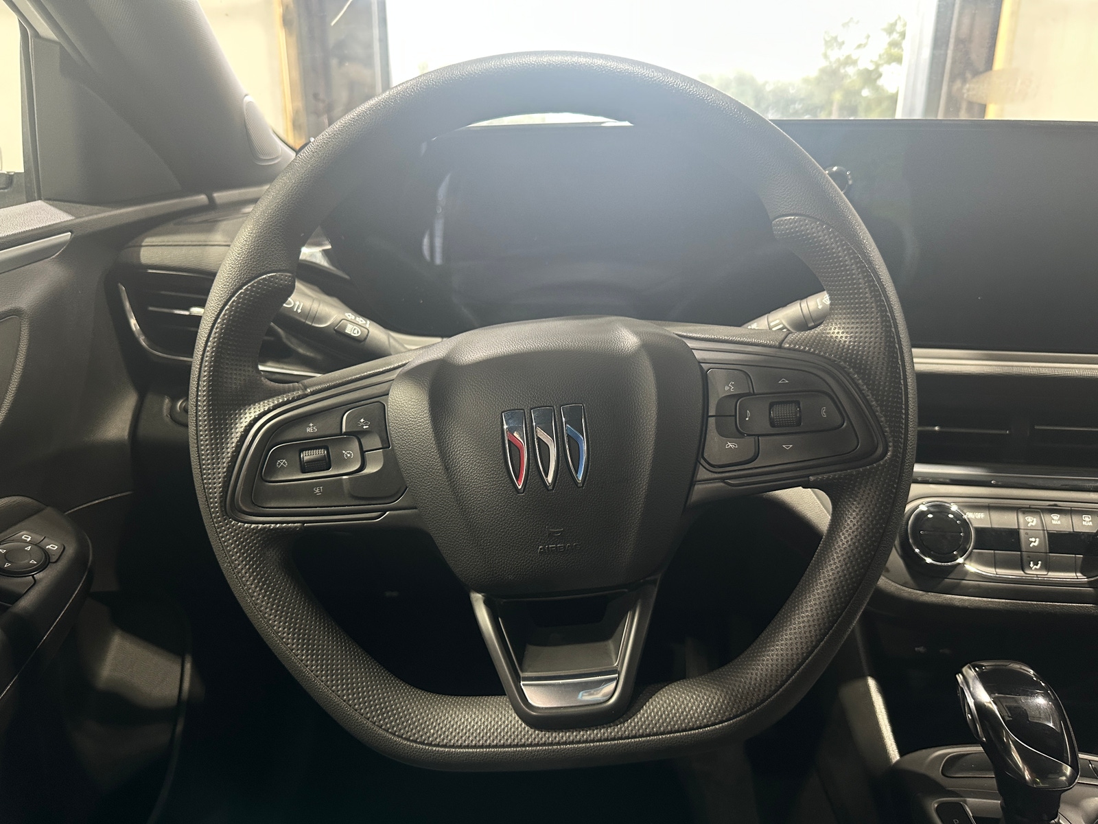 Thumbnail: 2025 Buick Envista - 4