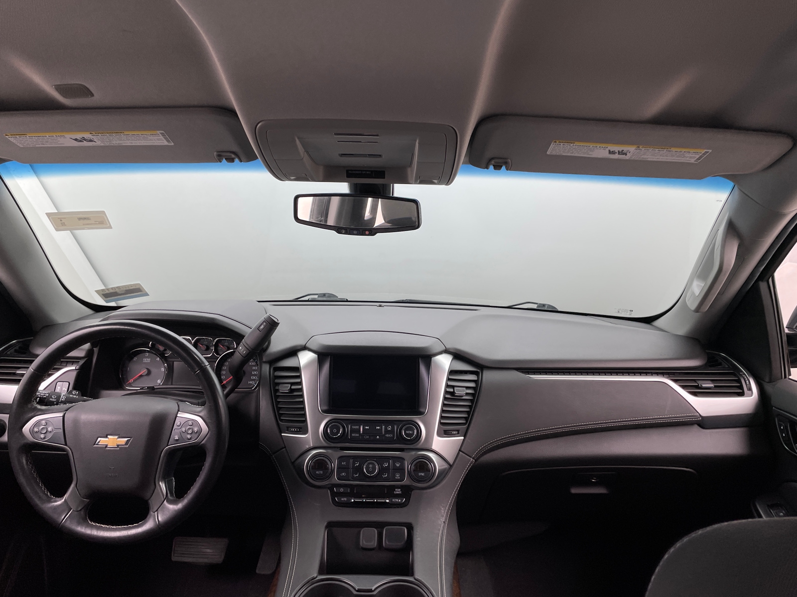 Thumbnail: 2019 Chevrolet Tahoe - 3