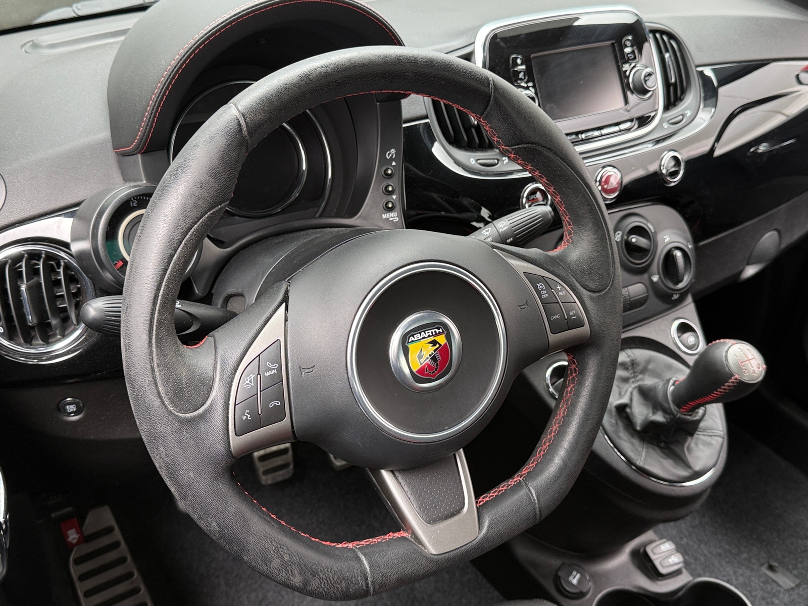 Thumbnail: 2017 Fiat 500 - 5