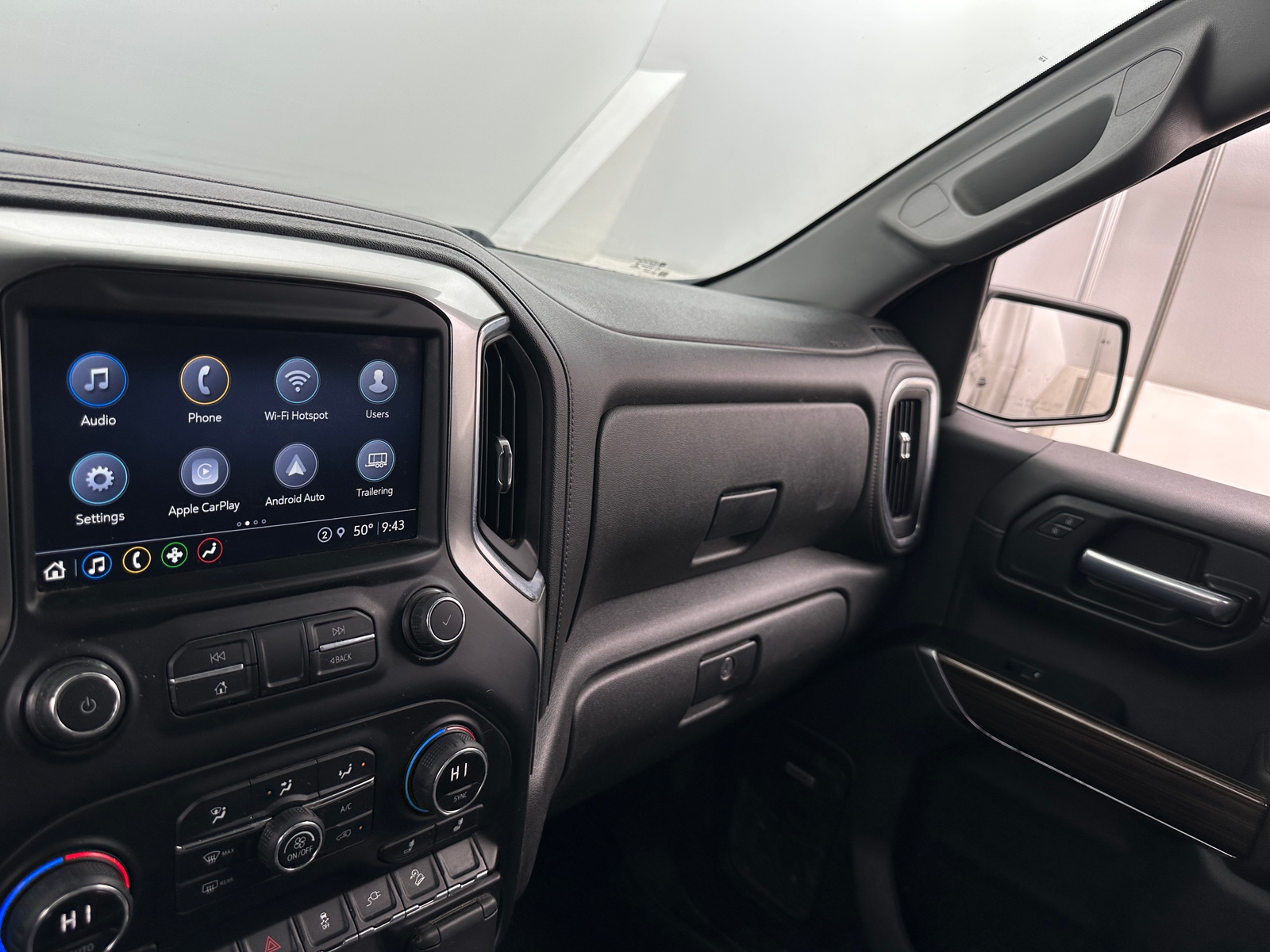 Thumbnail: 2021 Chevrolet Silverado 1500 - 3