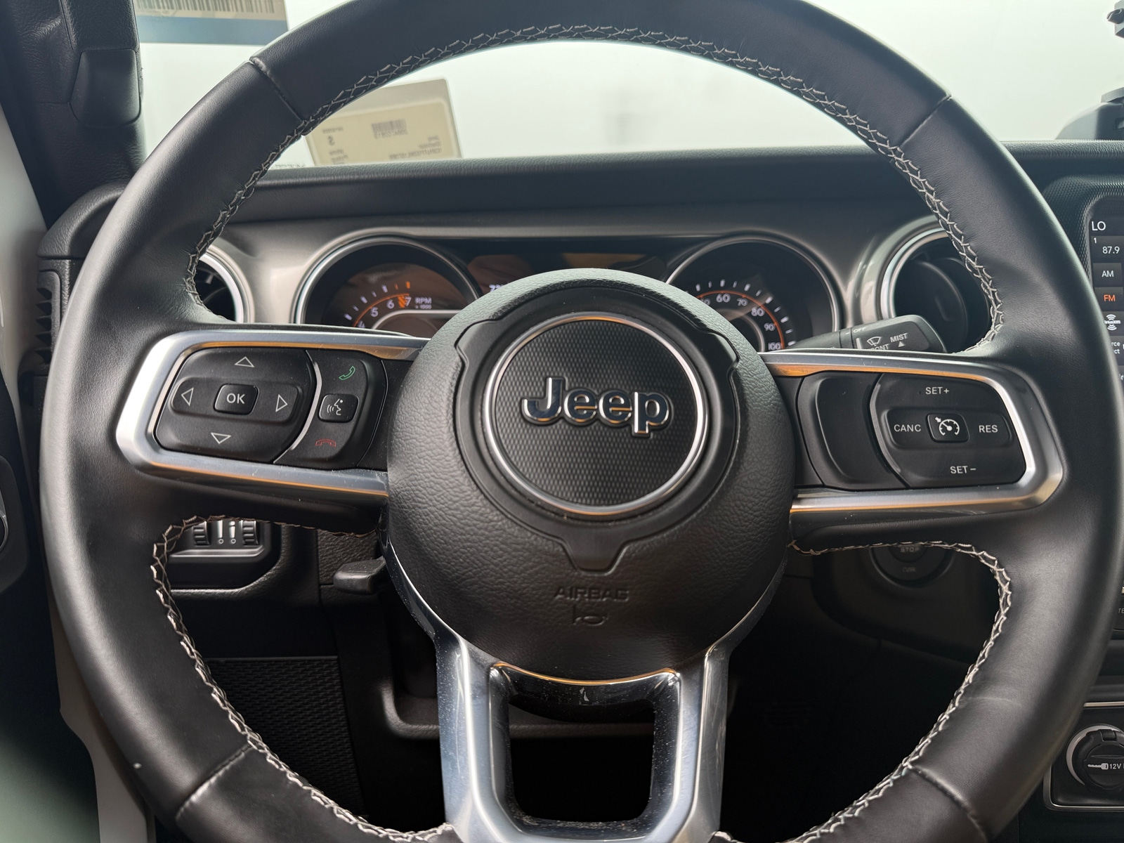 Thumbnail: 2022 Jeep Gladiator - 5