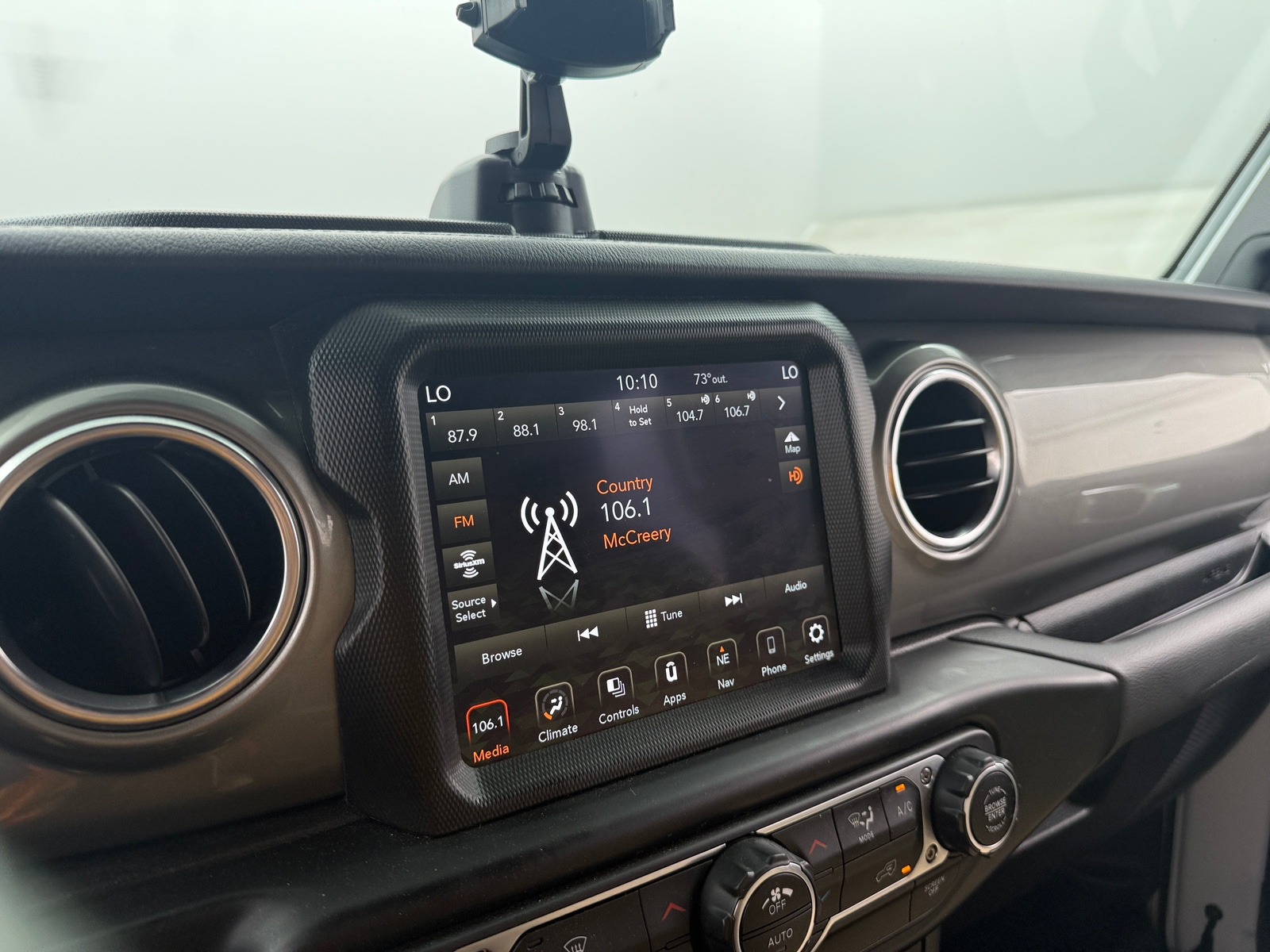Thumbnail: 2022 Jeep Gladiator - 4