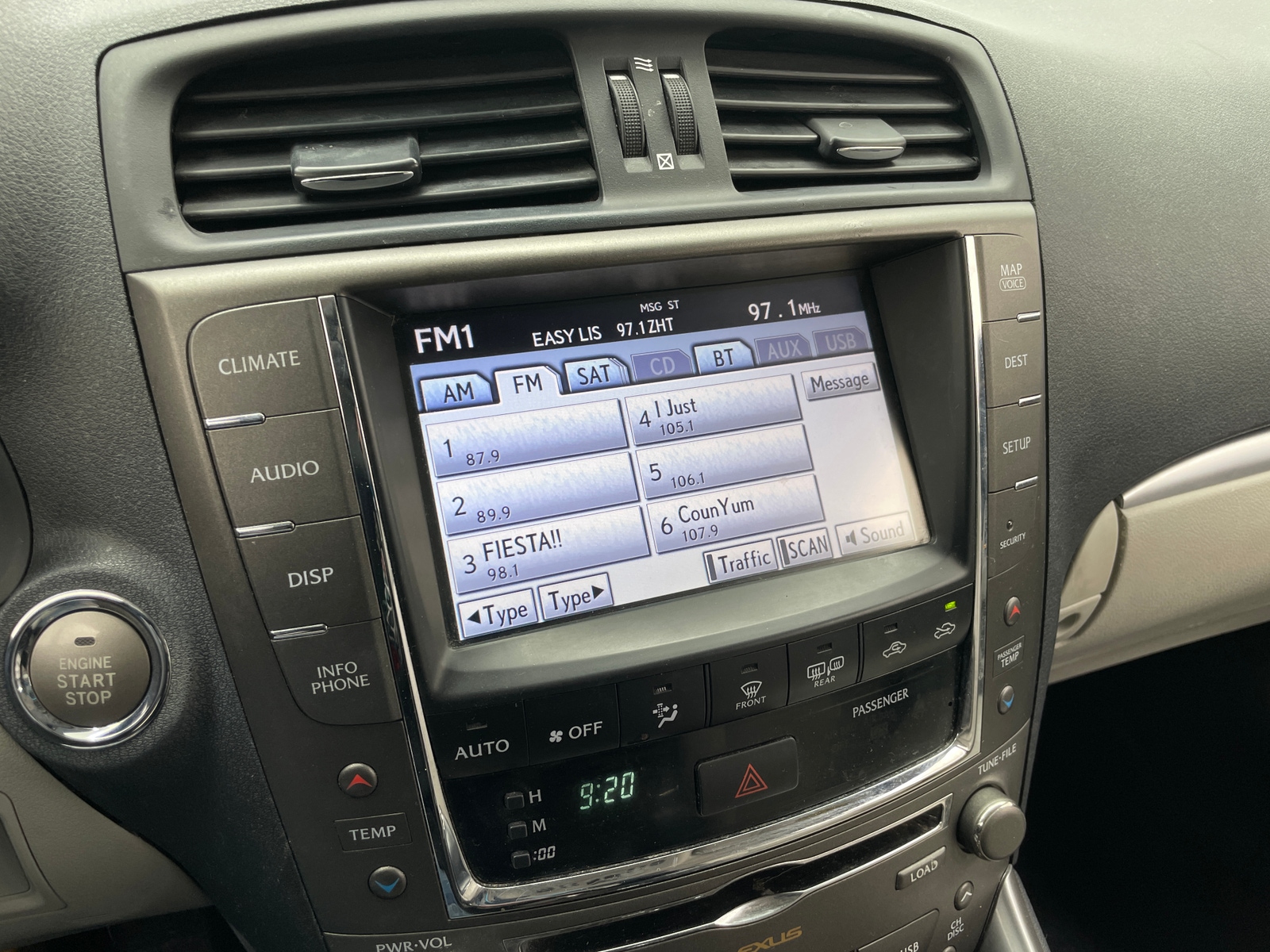 Thumbnail: 2012 Lexus IS - 3