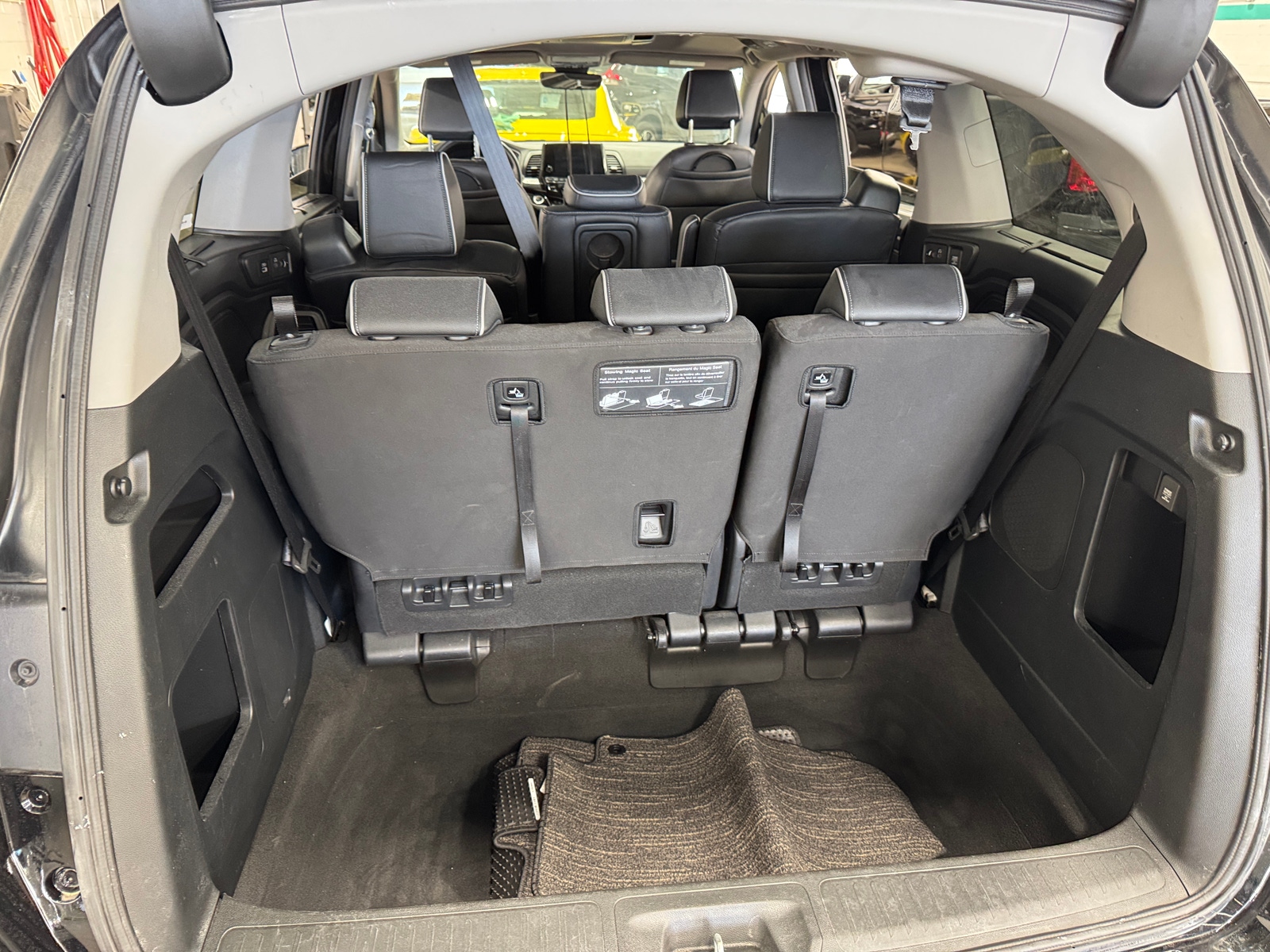 Thumbnail: 2022 Honda Odyssey - 6