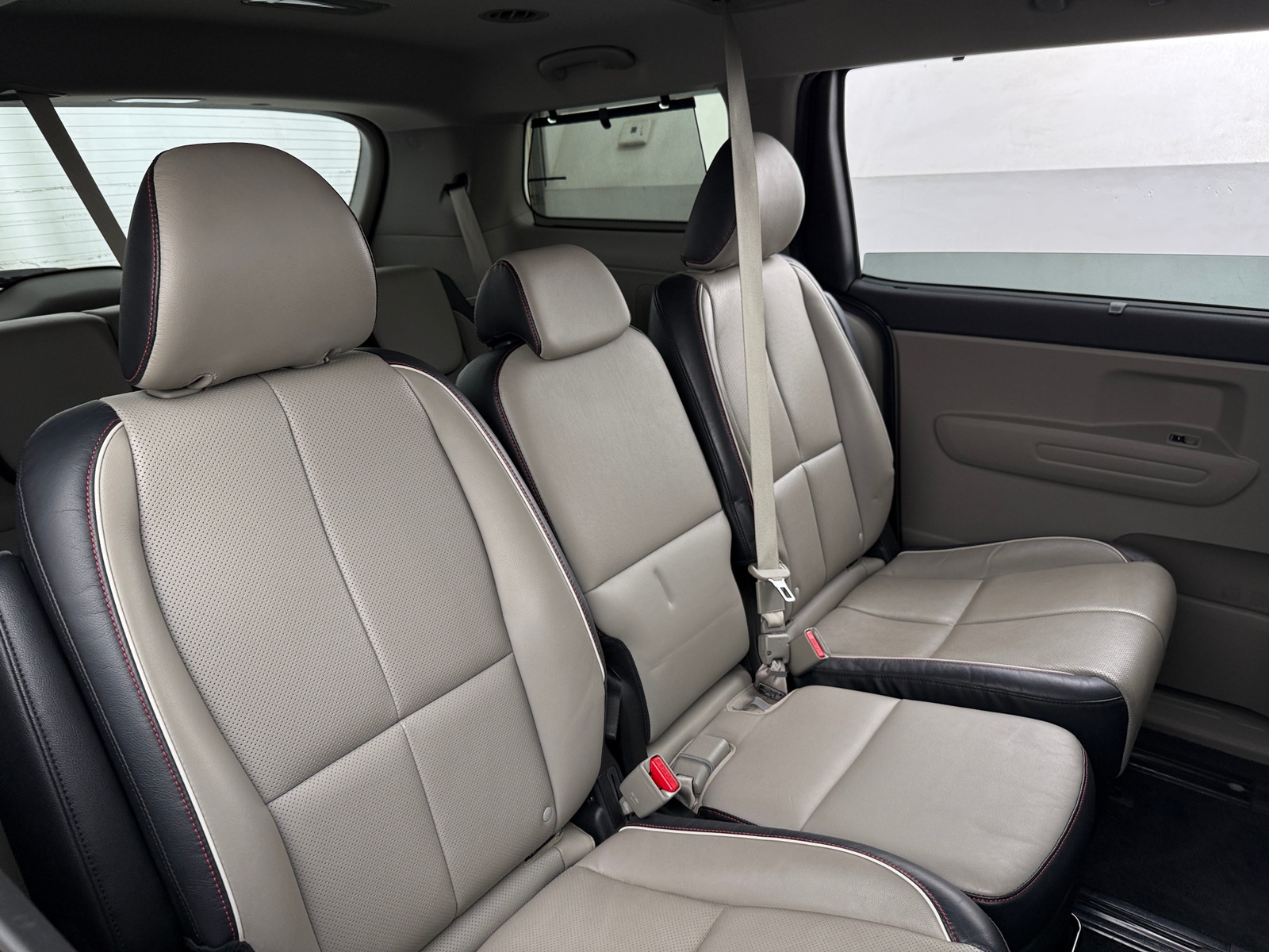 Thumbnail: 2020 Kia Sedona - 5