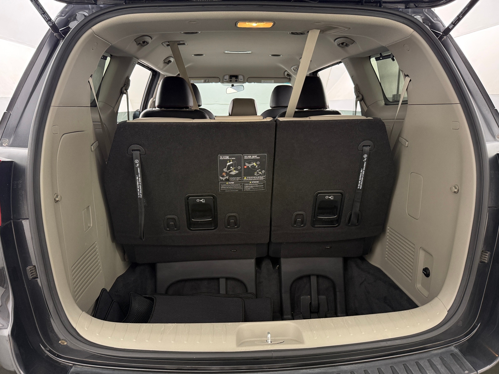 Thumbnail: 2020 Kia Sedona - 6