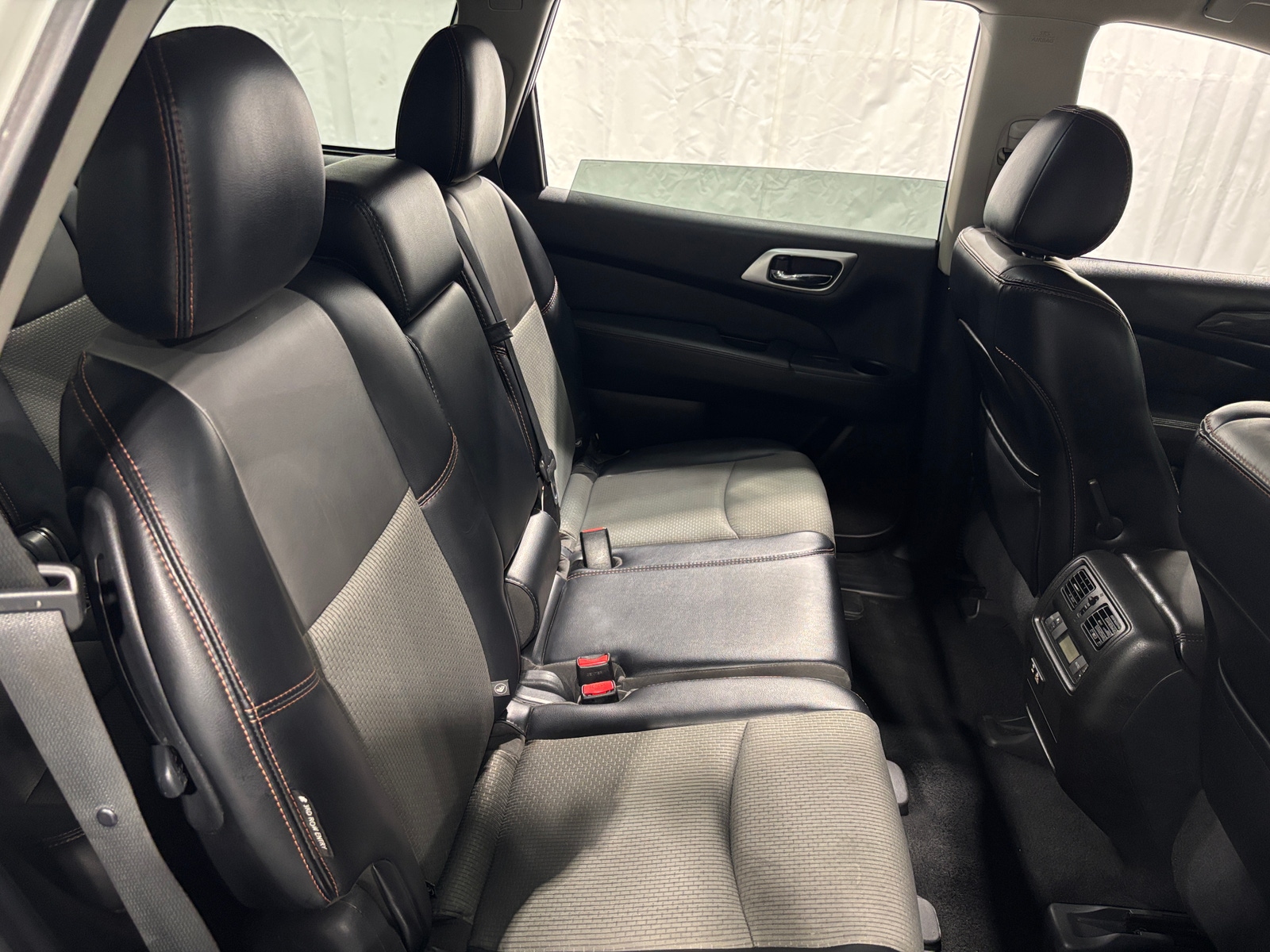 Thumbnail: 2019 Nissan Pathfinder - 6