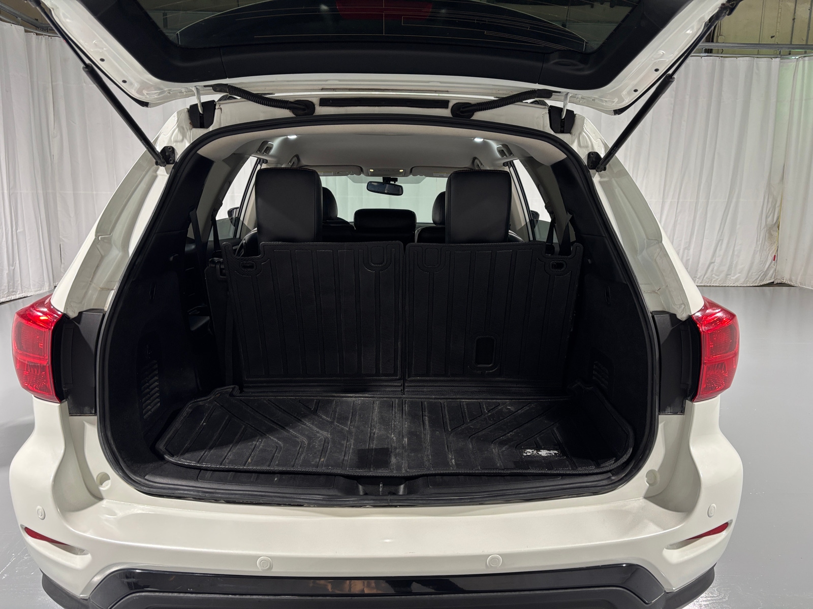 Thumbnail: 2019 Nissan Pathfinder - 7