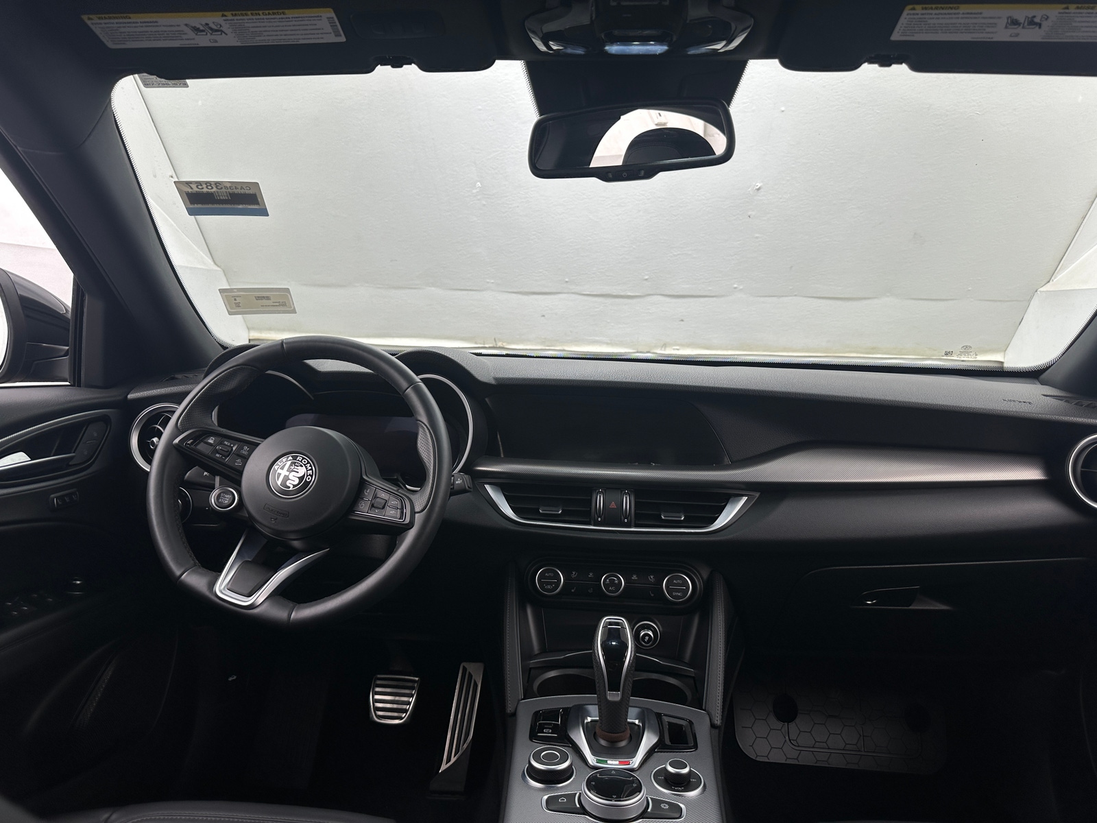 Thumbnail: 2024 Alfa Romeo Stelvio - 2