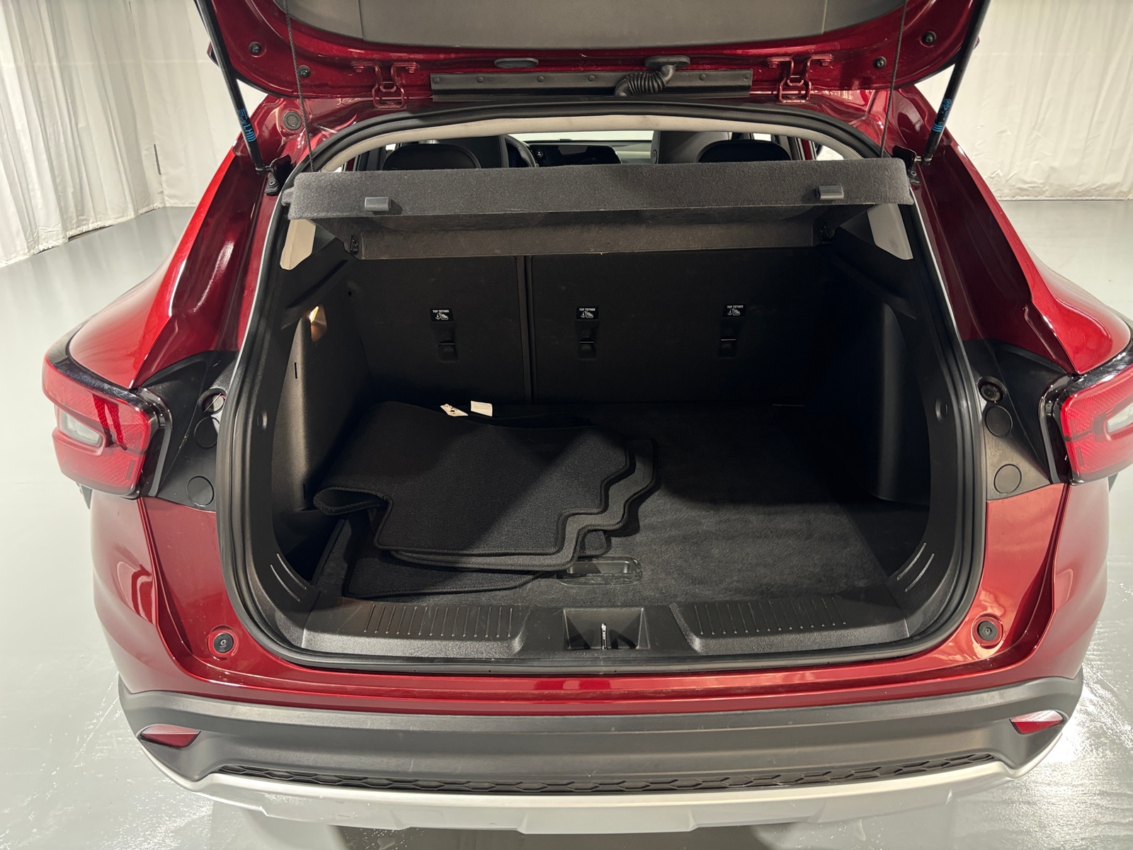 Thumbnail: 2025 Chevrolet Trax - 7