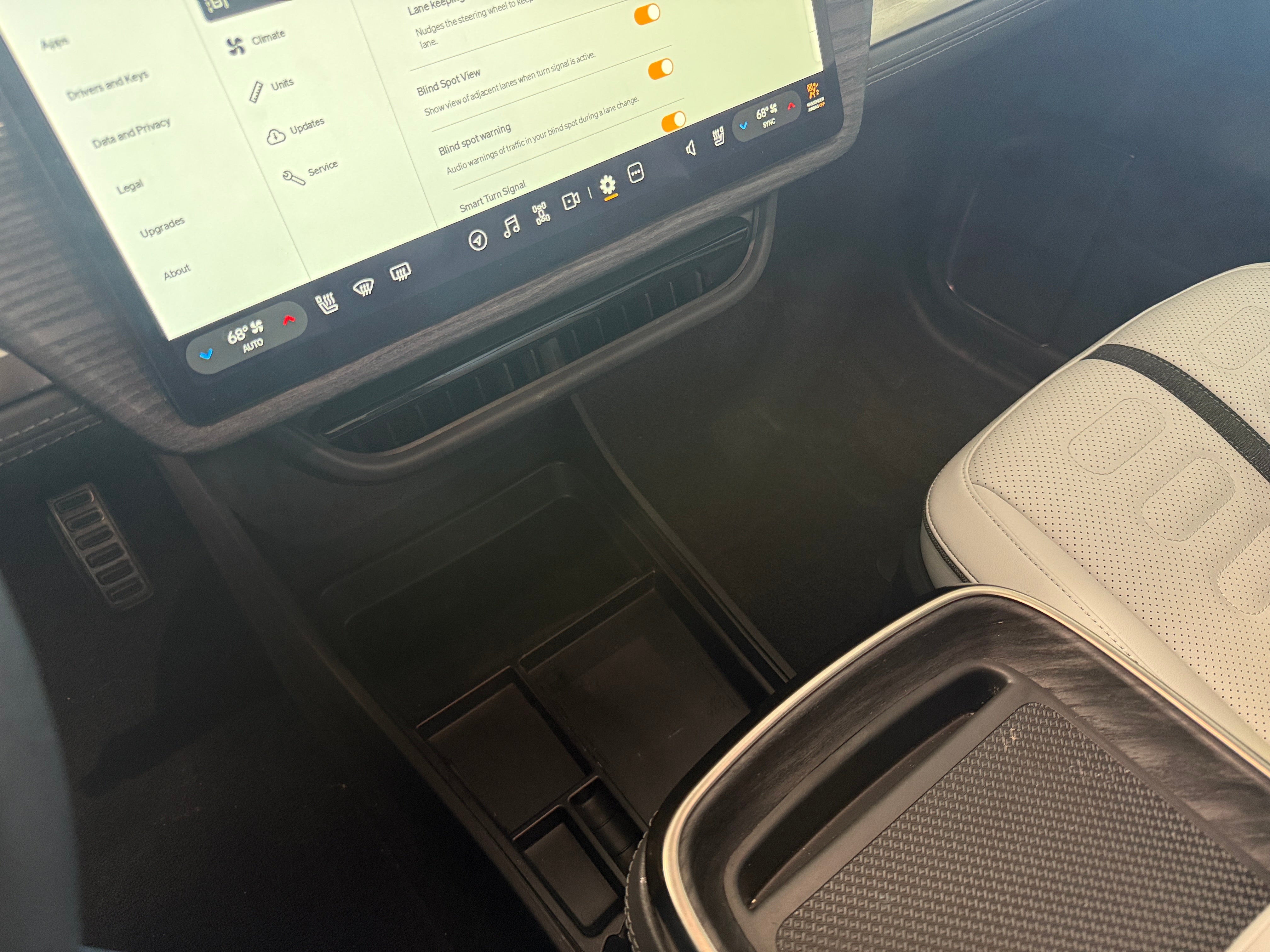 2022 Rivian R1T