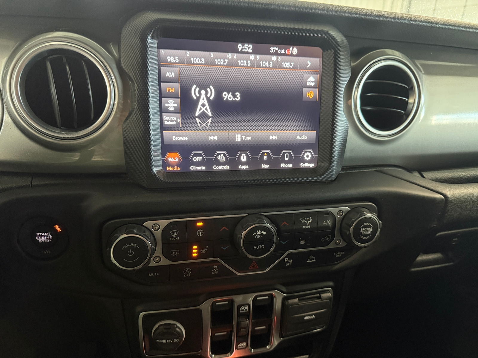Thumbnail: 2021 Jeep Wrangler - 4