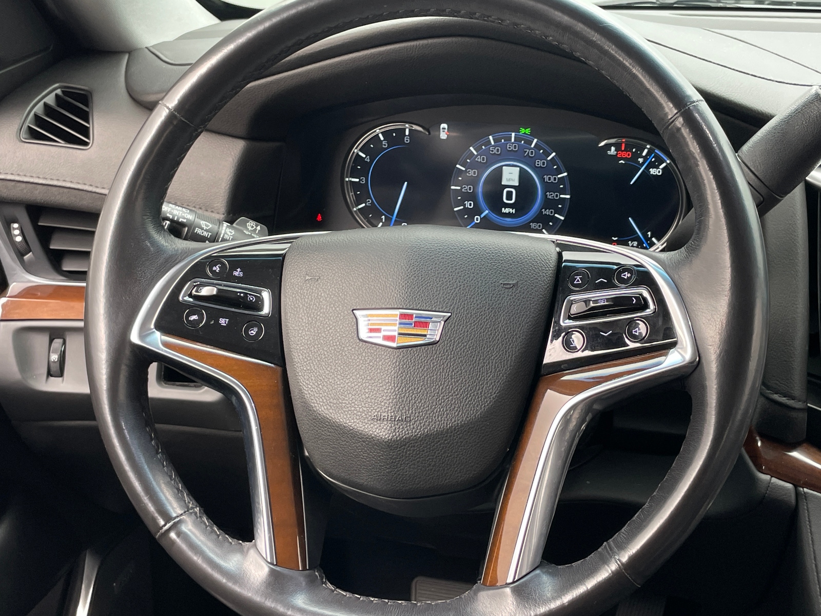 Thumbnail: 2019 Cadillac Escalade - 4