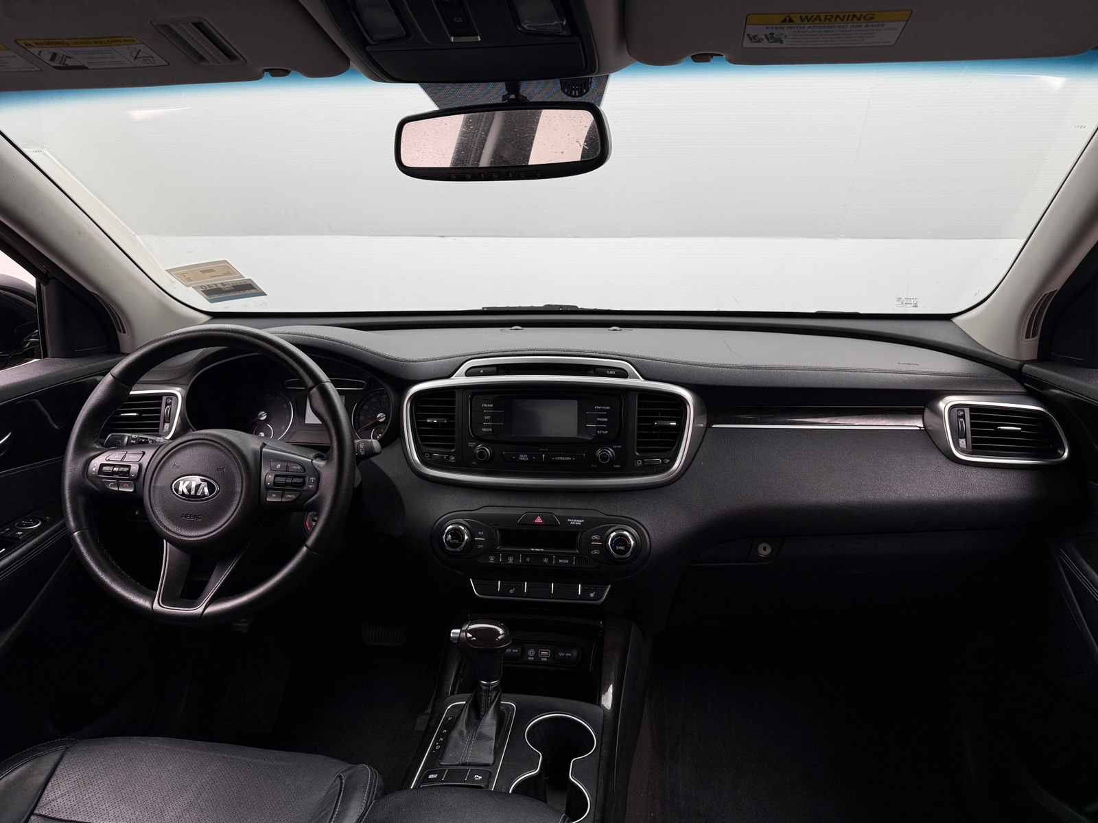 Thumbnail: 2016 Kia Sorento - 2