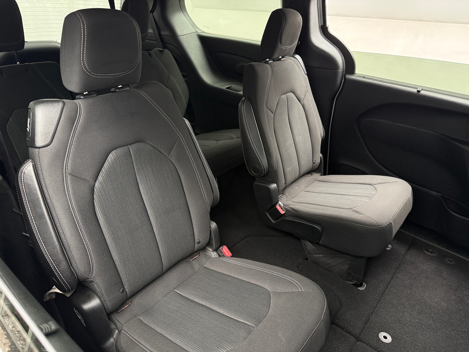 Thumbnail: 2018 Chrysler Pacifica - 6