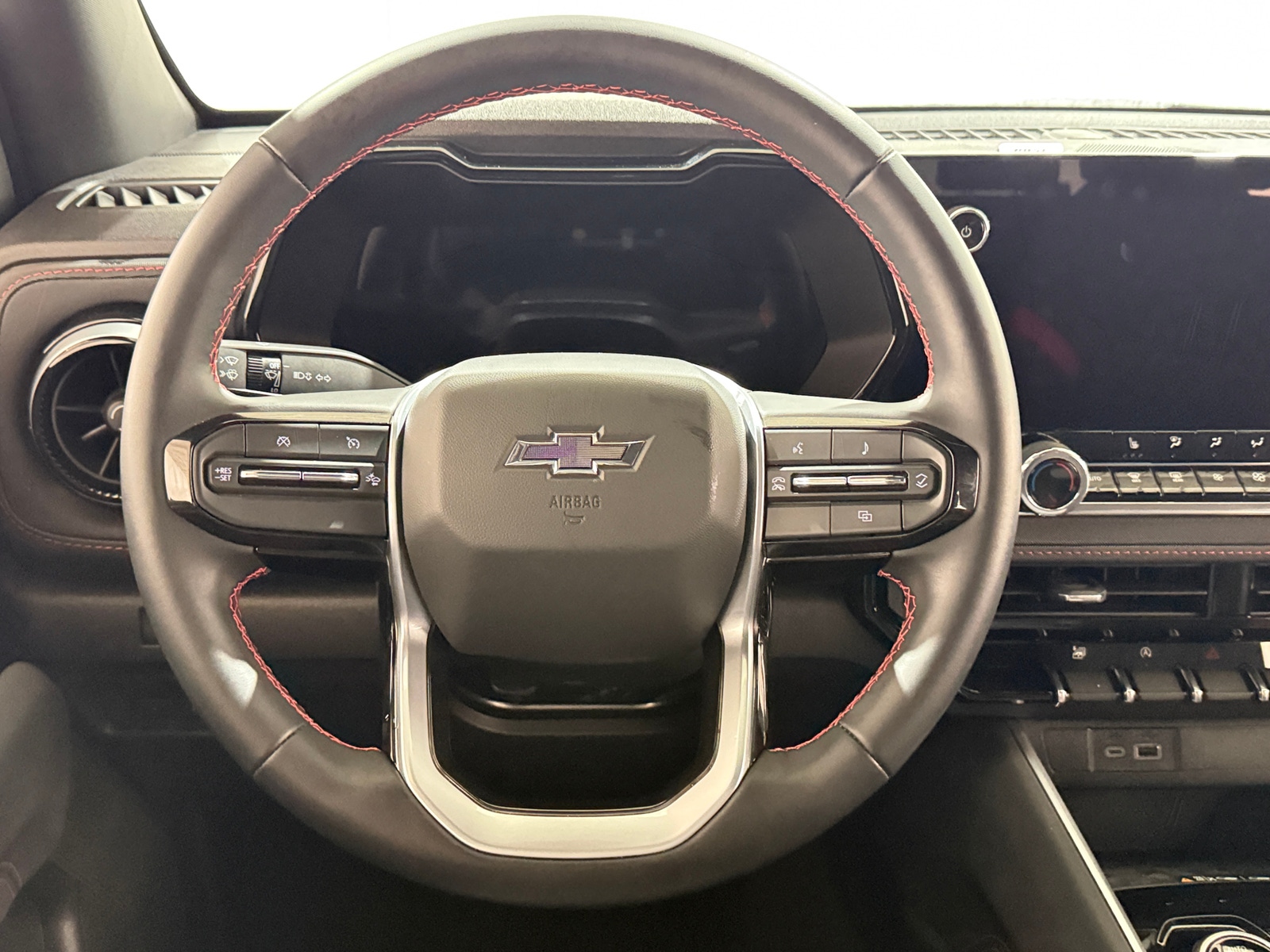 Thumbnail: 2025 Chevrolet Colorado - 5