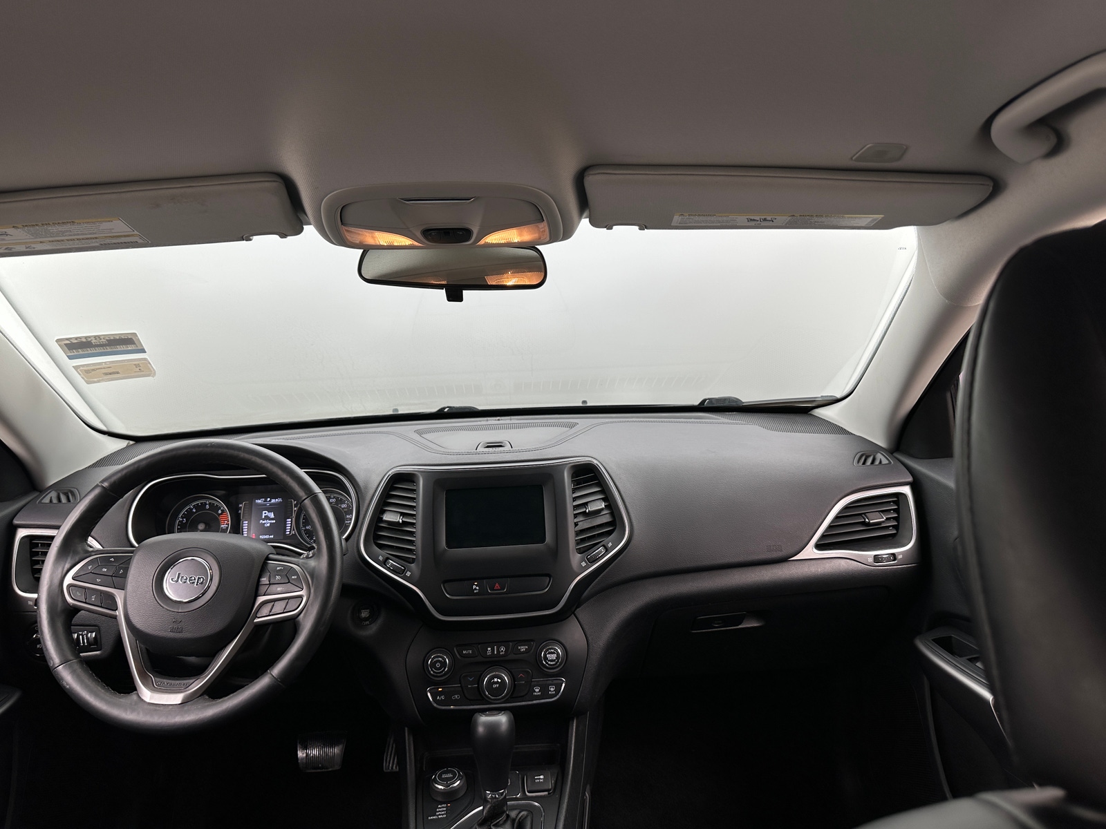 Thumbnail: 2019 Jeep Cherokee - 3