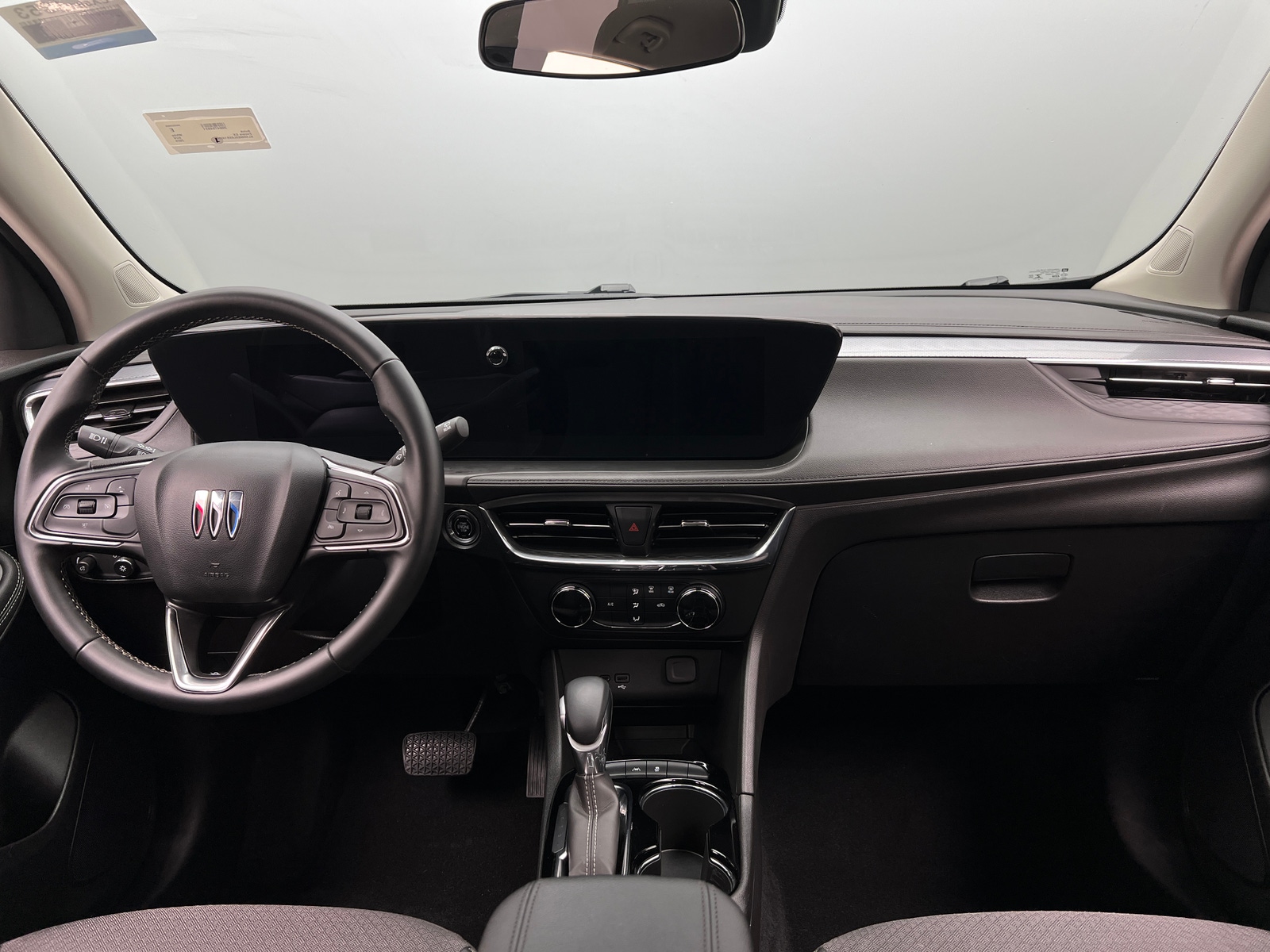 Thumbnail: 2025 Buick Encore GX - 3
