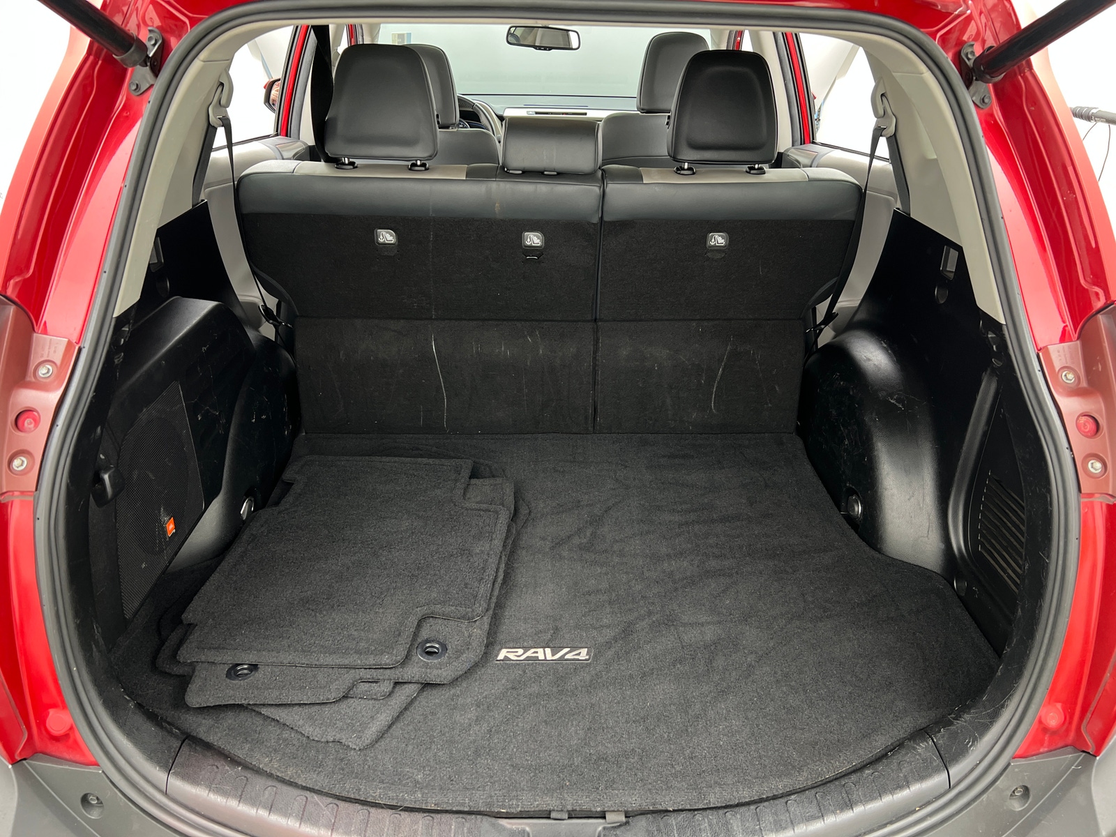 Thumbnail: 2013 Toyota RAV4 - 7