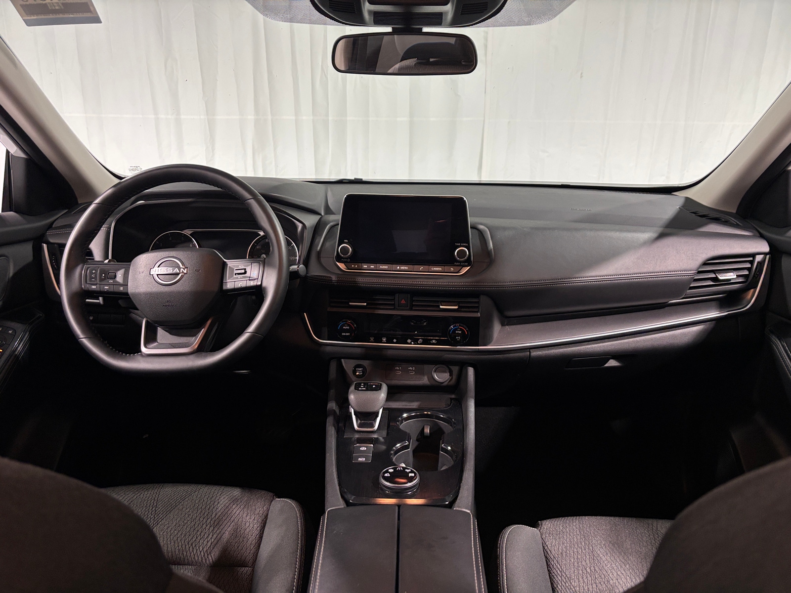 Thumbnail: 2025 Nissan Rogue - 3
